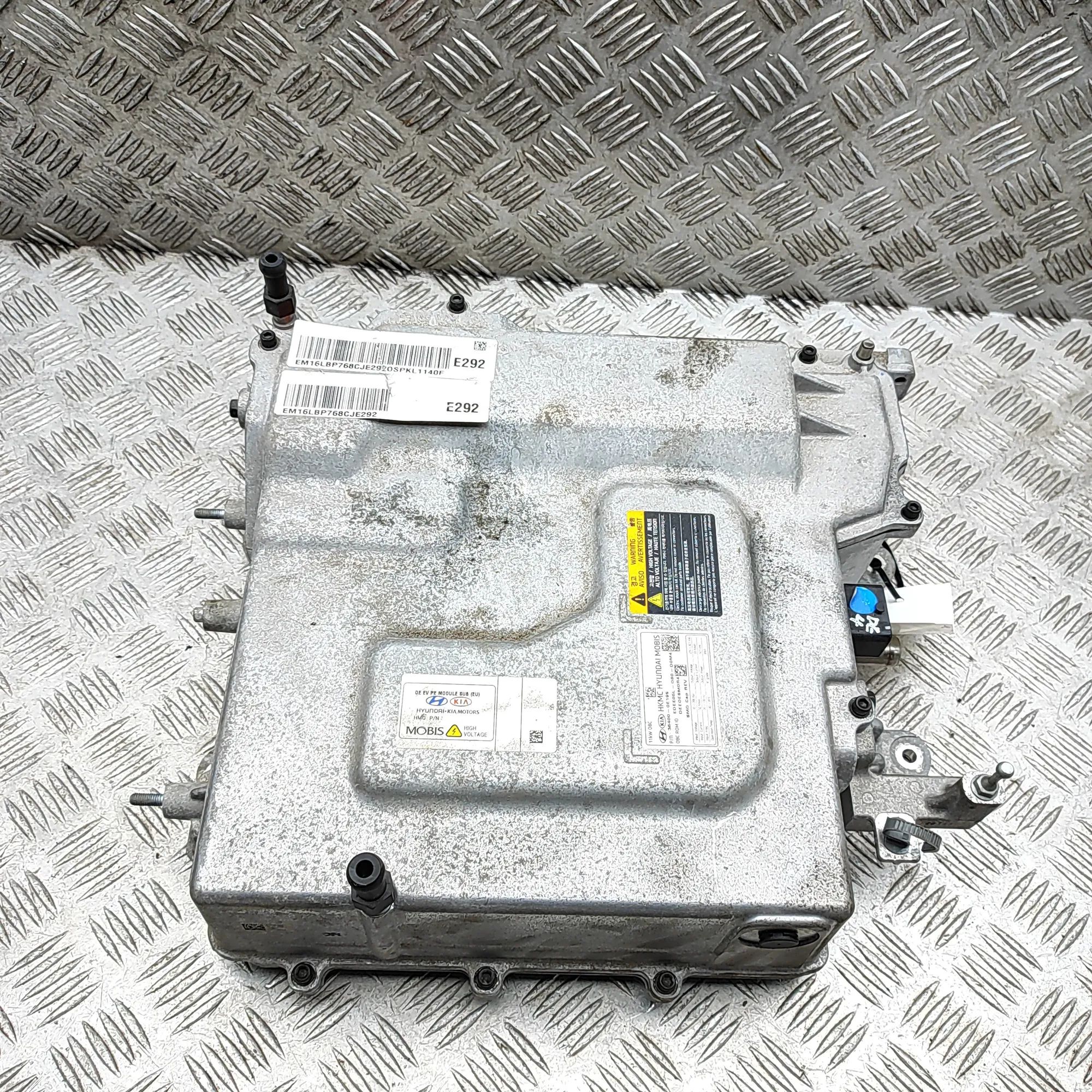 Kia Niro инвертор 36400-0E195 Inverter KIA NIRO (2016-...)

Part ...