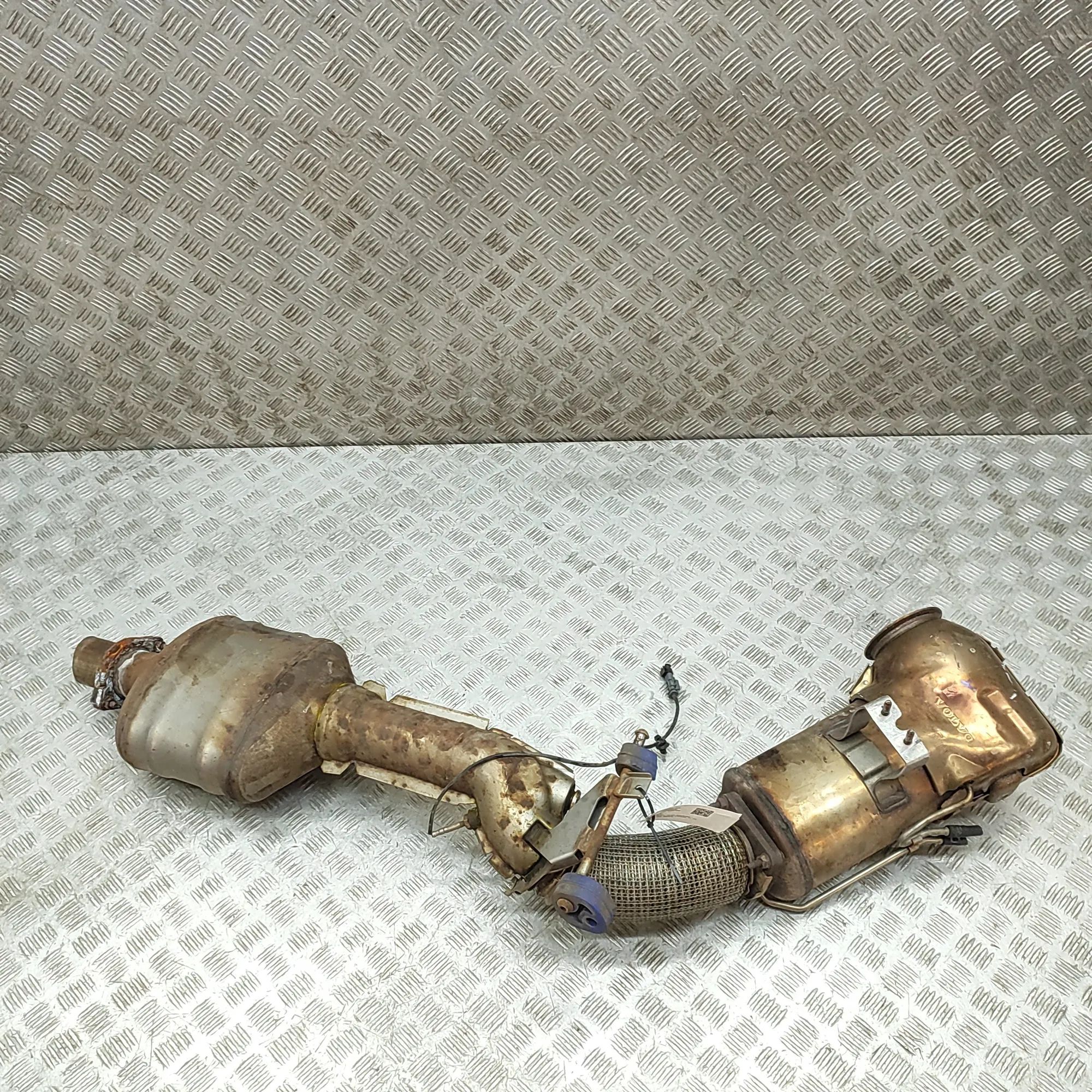 Volvo XC60 Catalyst Converter 31422369, 1943027X, 1966636X, 31422370 Catalyst...