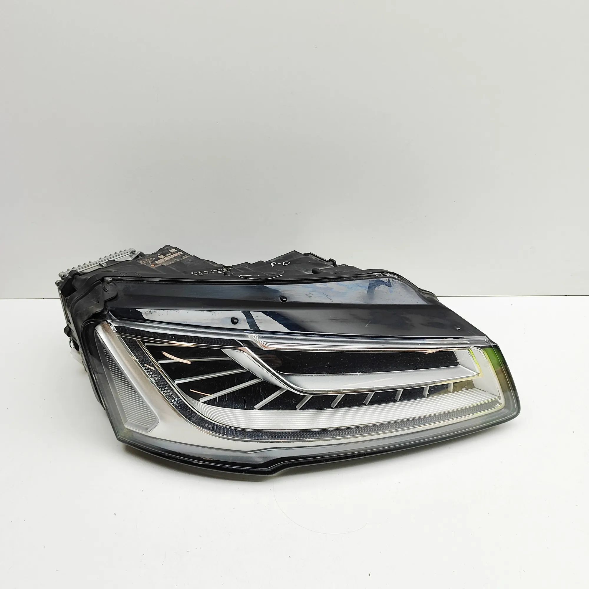 Audi A8 (D4) Front Right Headlight 4H0907691, 4H0941329A, 4H0941036A Front Right H...
