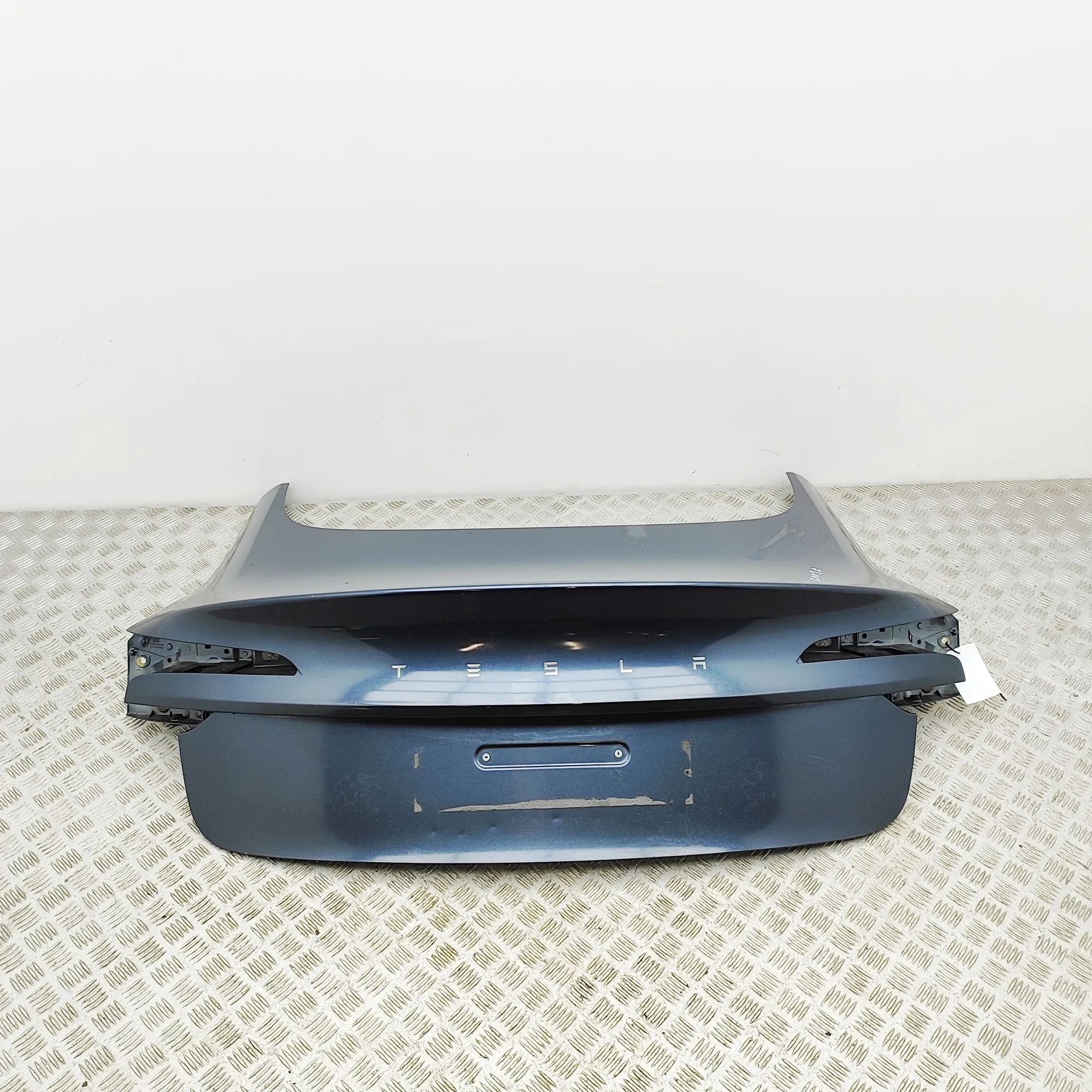 Tesla Model 3 Tailgate Bootlid 1714928-EC-B Tailgate Bootlid TESLA MODEL 3 (Hi...