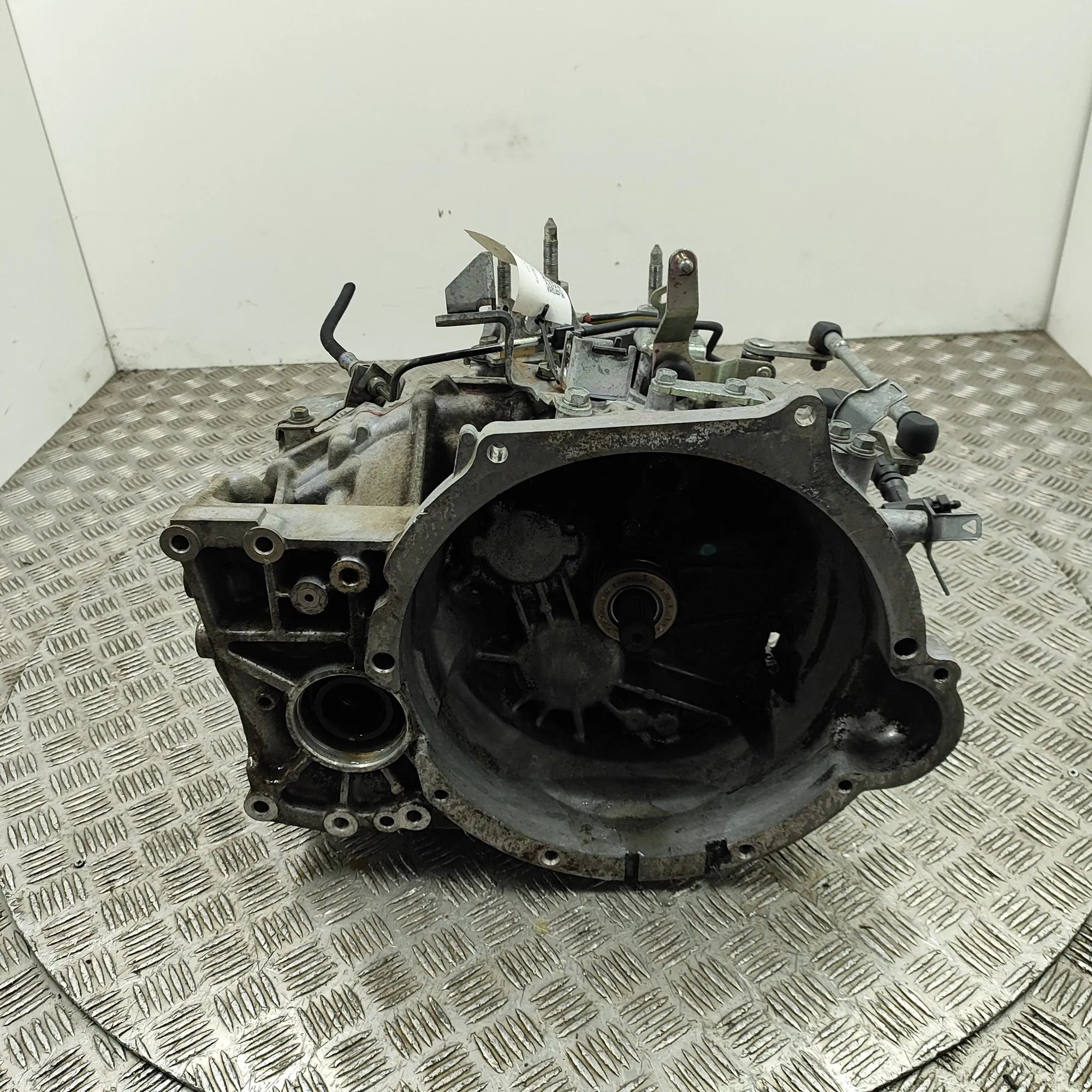 Mitsubishi Outlander Gearbox W6MBA-1-WXZC, 2500A358 Gearbox MITSUBISHI OUTLA...