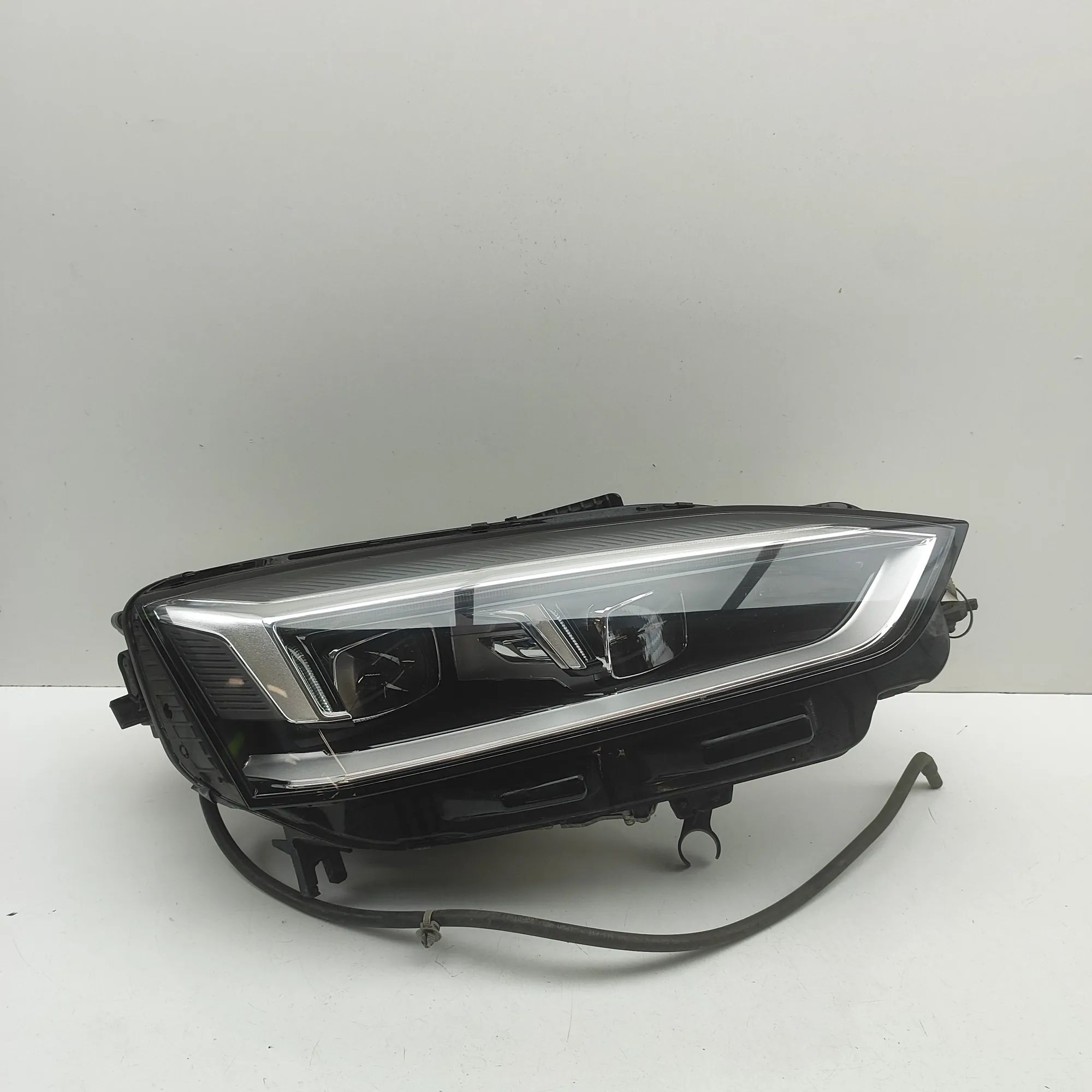 Audi A5 (B9) Front Right Headlight 7PP941592C, 4M0907397AD, 8W6941036F, 7PP941592C...