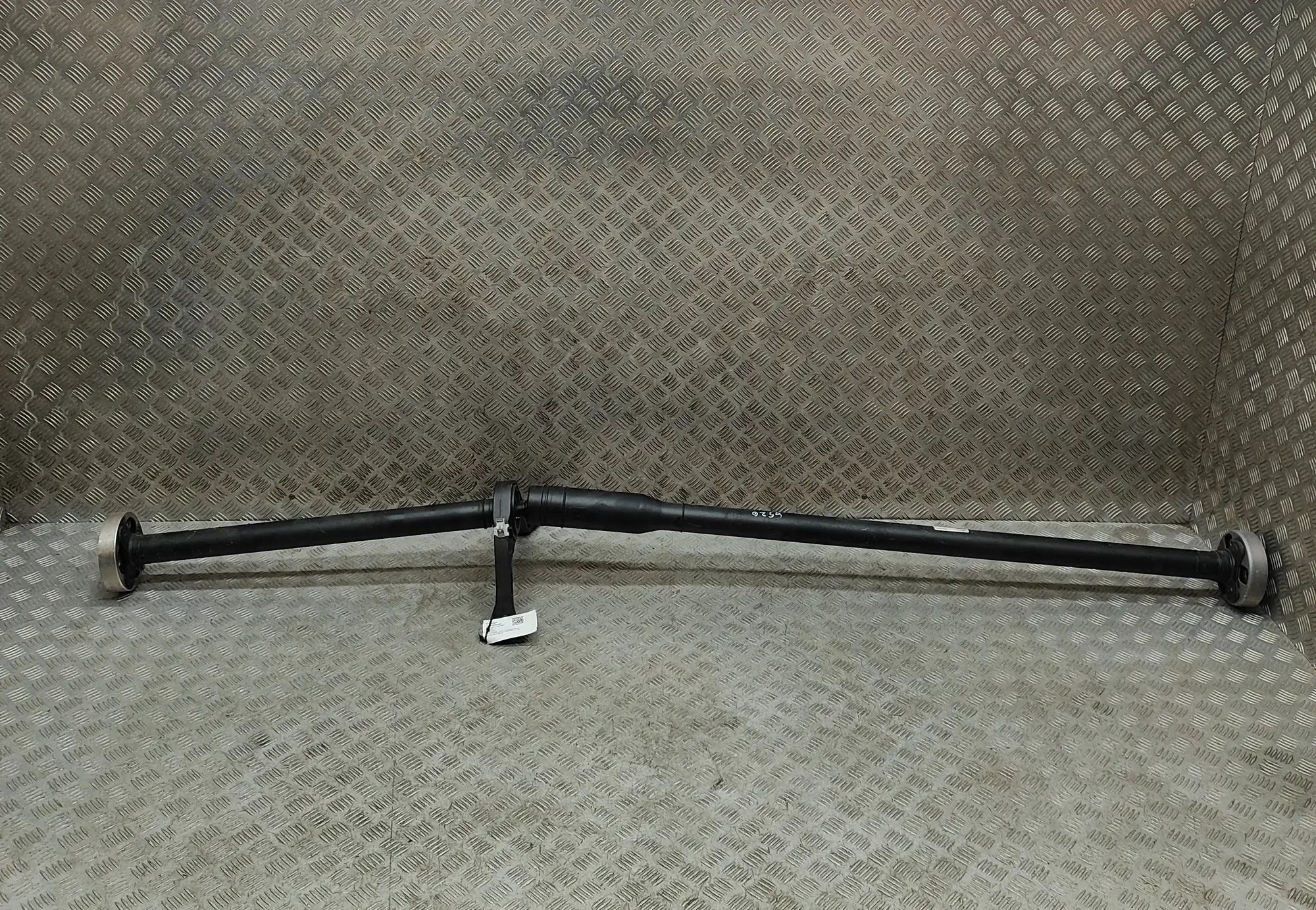 Audi A3 (8Y)  Propshaft Cardan 5WA521101, 5WA521101H Propshaft Cardan AUDI A3 ...
