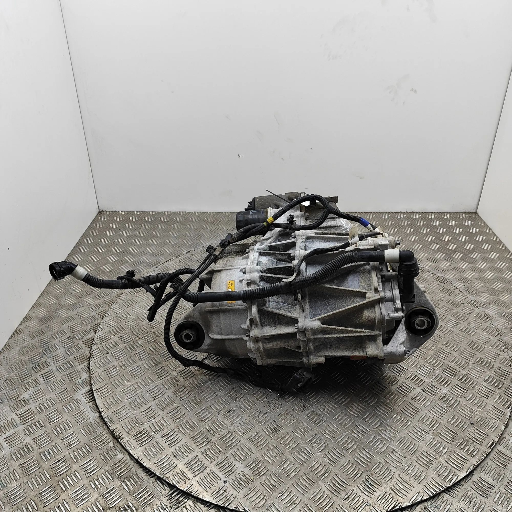 Tesla Model 3 Electric motor EV 1085693-20-F, 1120960-20-G Electric motor EV TE...