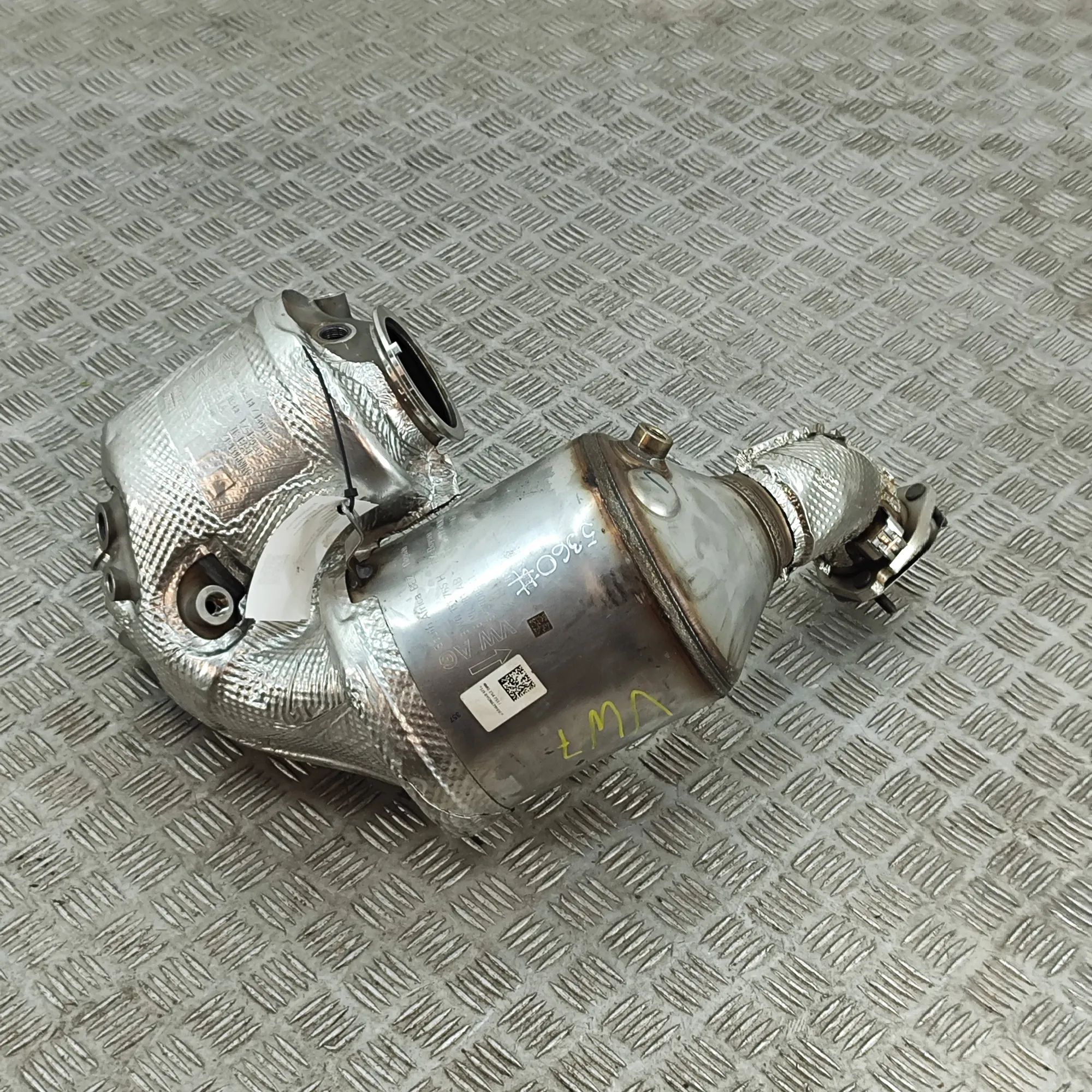 Volkswagen Touareg Catalyst Converter 8W0131703BC Catalyst Converter VW TOUAREG (CR7)...
