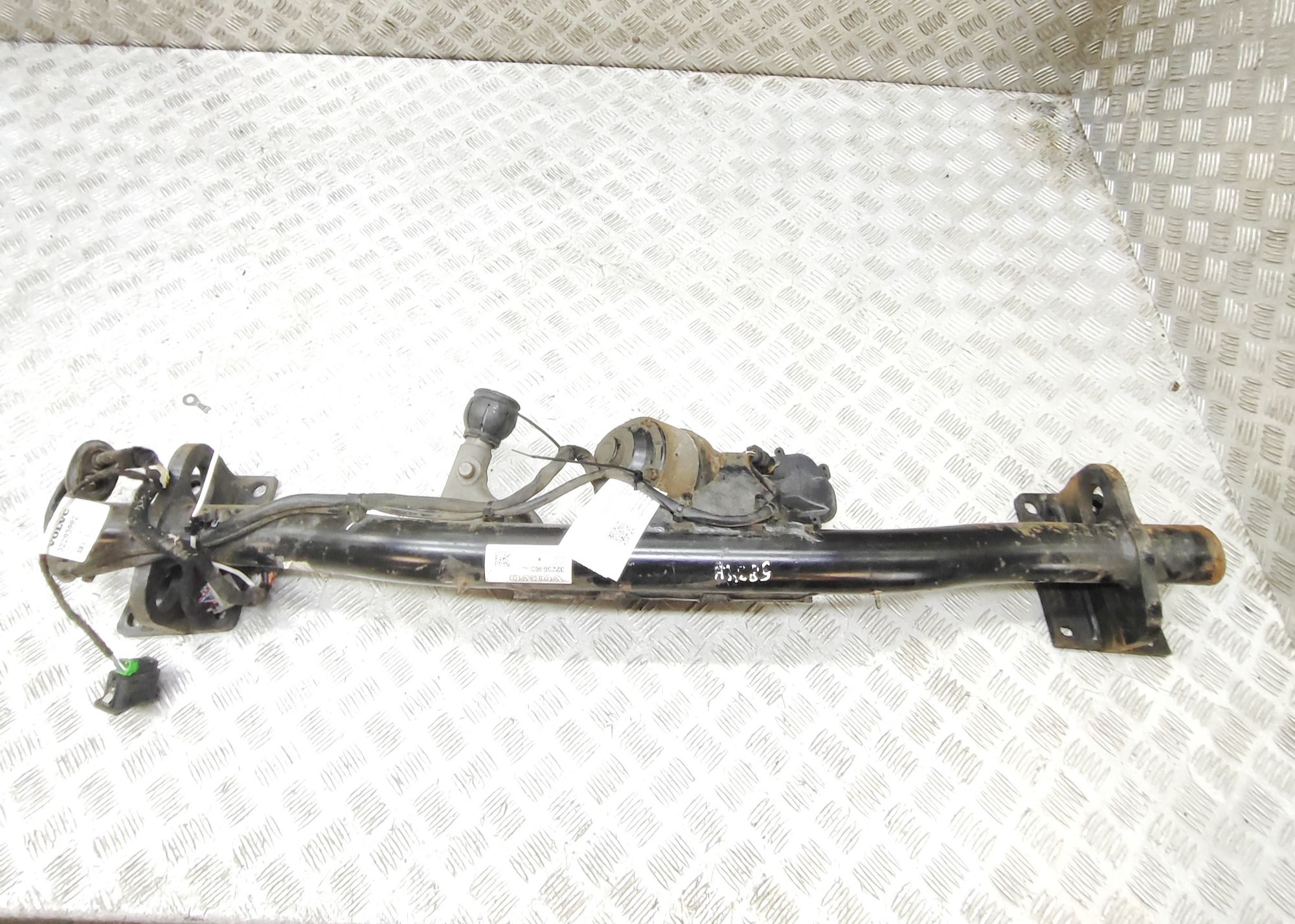Volvo S60 Towbar Kit 31454548, 32296489 Towbar Kit VOLVO V60 (II 225...