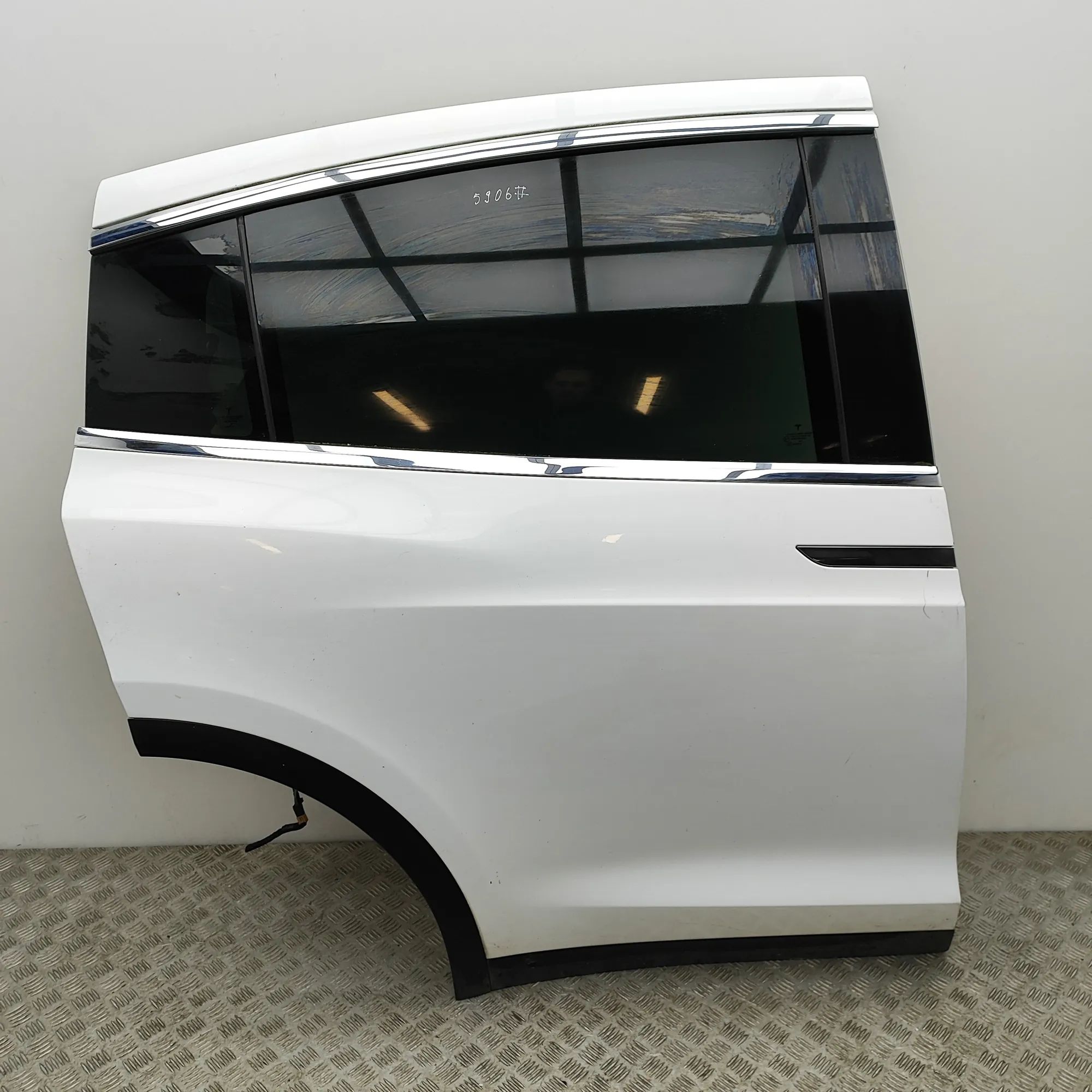 Tesla Model X Rear Right Door 1028791-00-I Rear Right Door TESLA MODEL X (201...