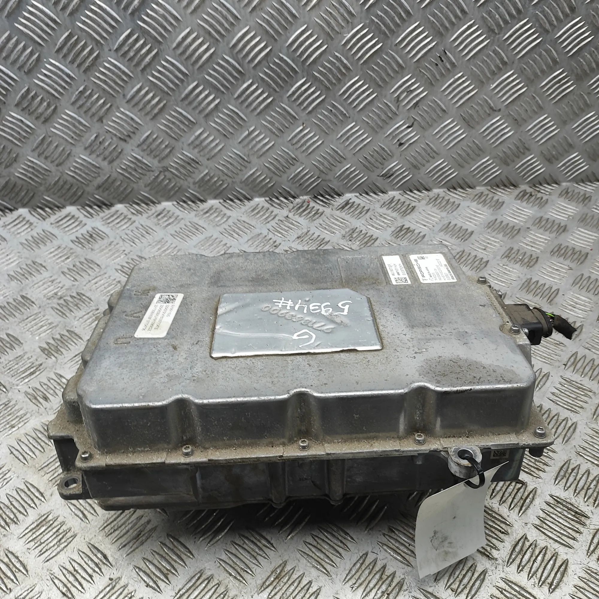 Porsche Taycan инвертор 9J1901153D, 12E010001G, 9J1907123F Inverter POR...