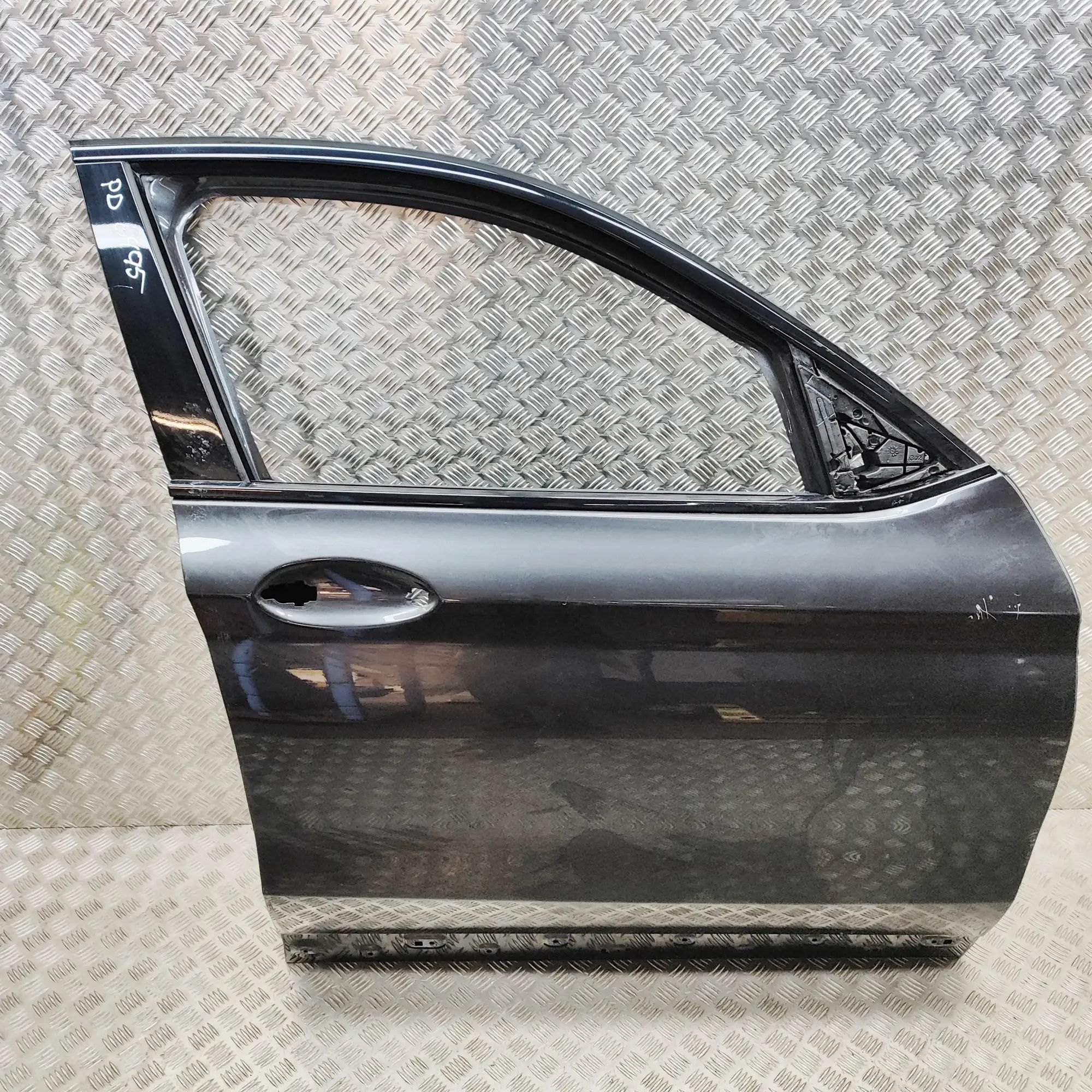 BMW X4 (G02) Front Right Door