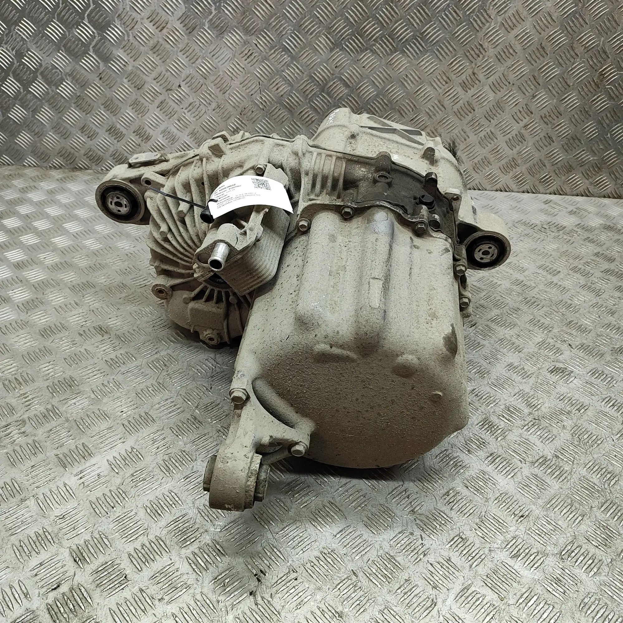 Tesla Model X Electric motor EV 1037000-00-F Electric motor EV TESLA MODEL X (2...
