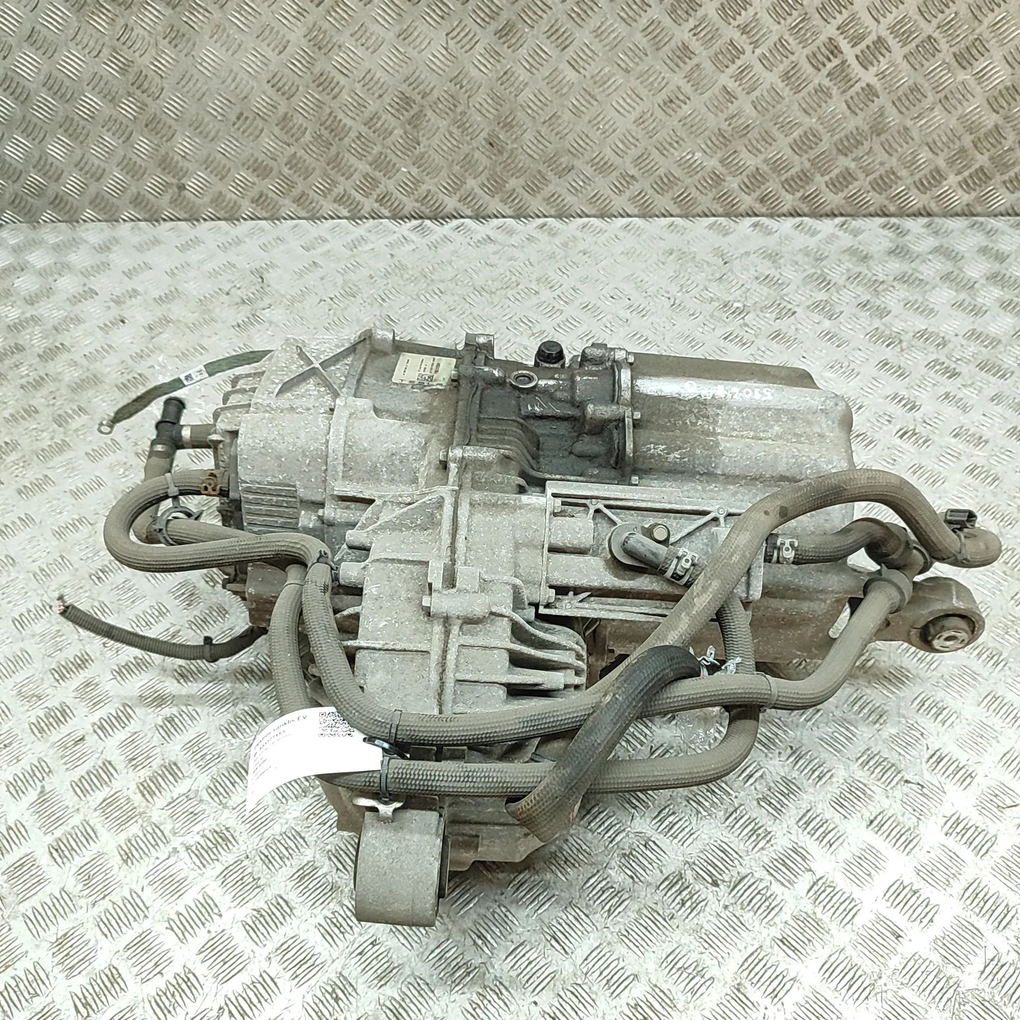 Tesla Model X Electric motor EV 1037000-00-F Electric motor EV TESLA MODEL X (2...