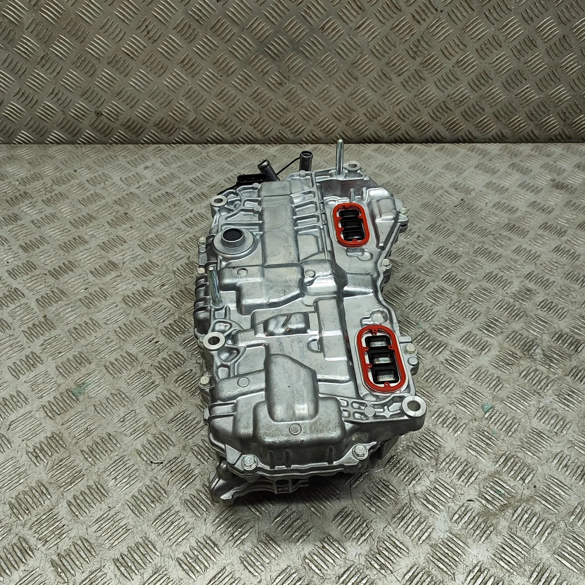 Honda CR-V Voolukonverter 12v-230v 1B000-69F-G01 Inverter HONDA CR-V (VI RS_, RY_)...