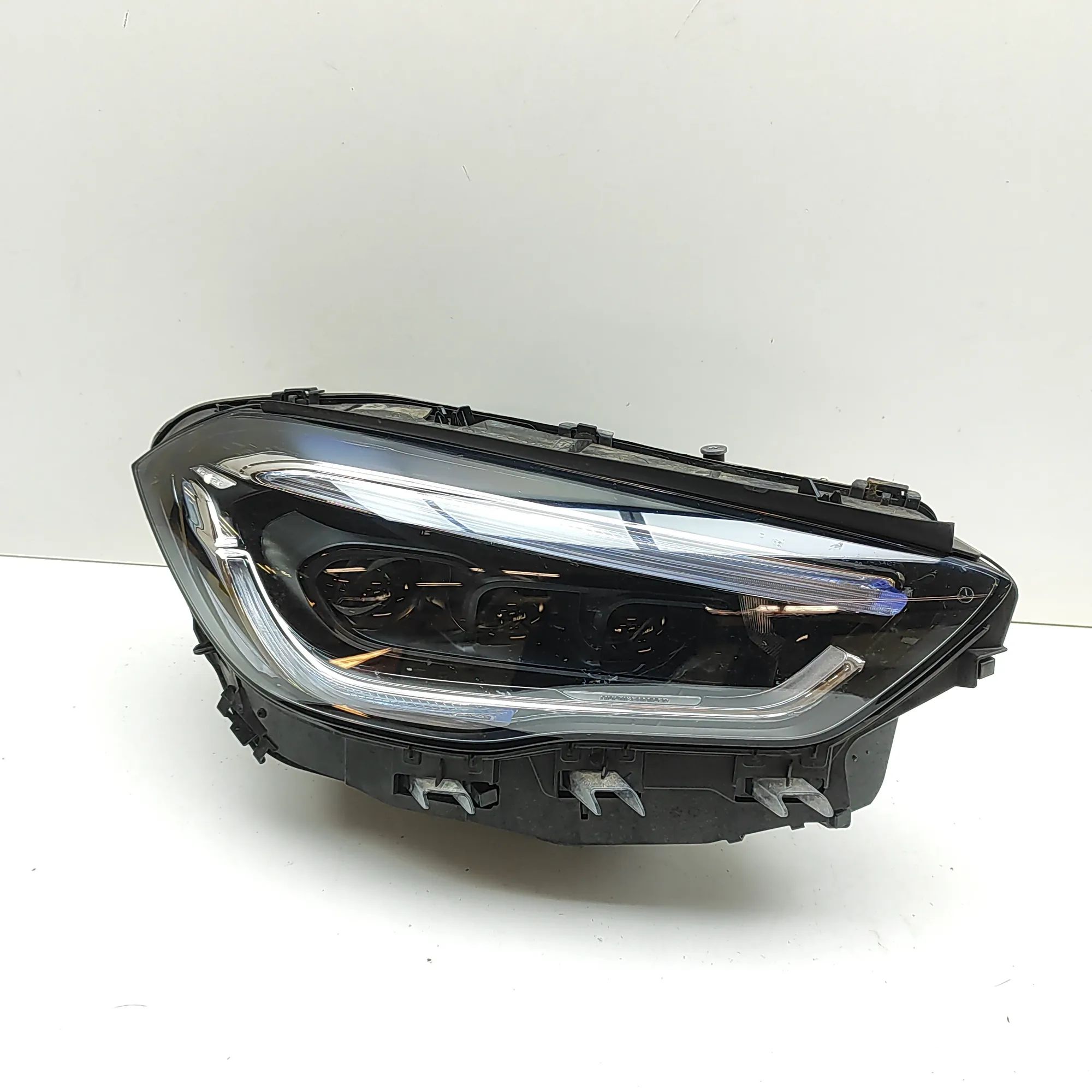 Mercedes-Benz GLA / EQA (H247) Front Right Headlight A2479065206 Front Right Headlight MERCEDES-BENZ...