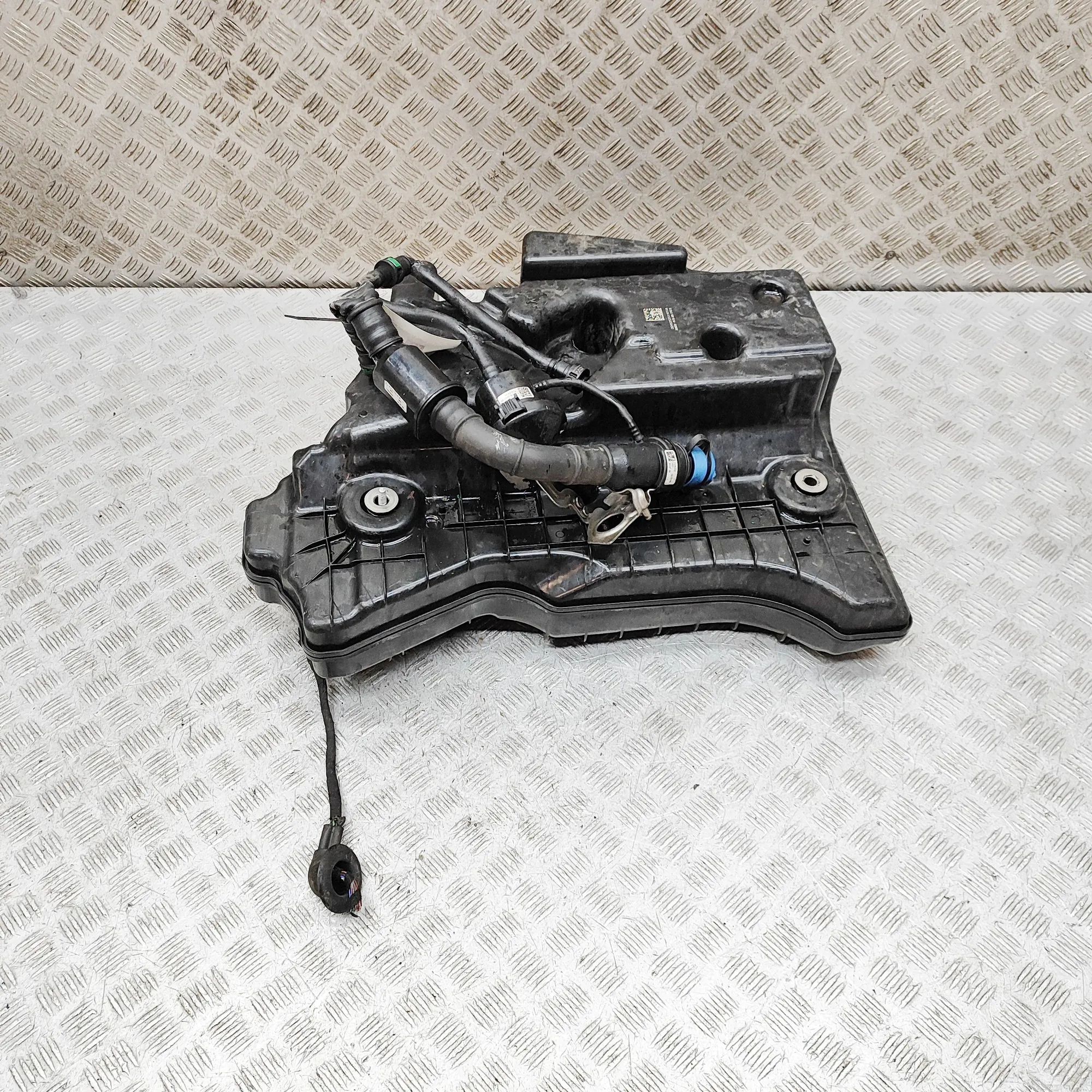Mercedes-Benz CLS (C257) Adblue säiliö A0994712500, A3C00925700, A2134705402 AdBlue Ta...