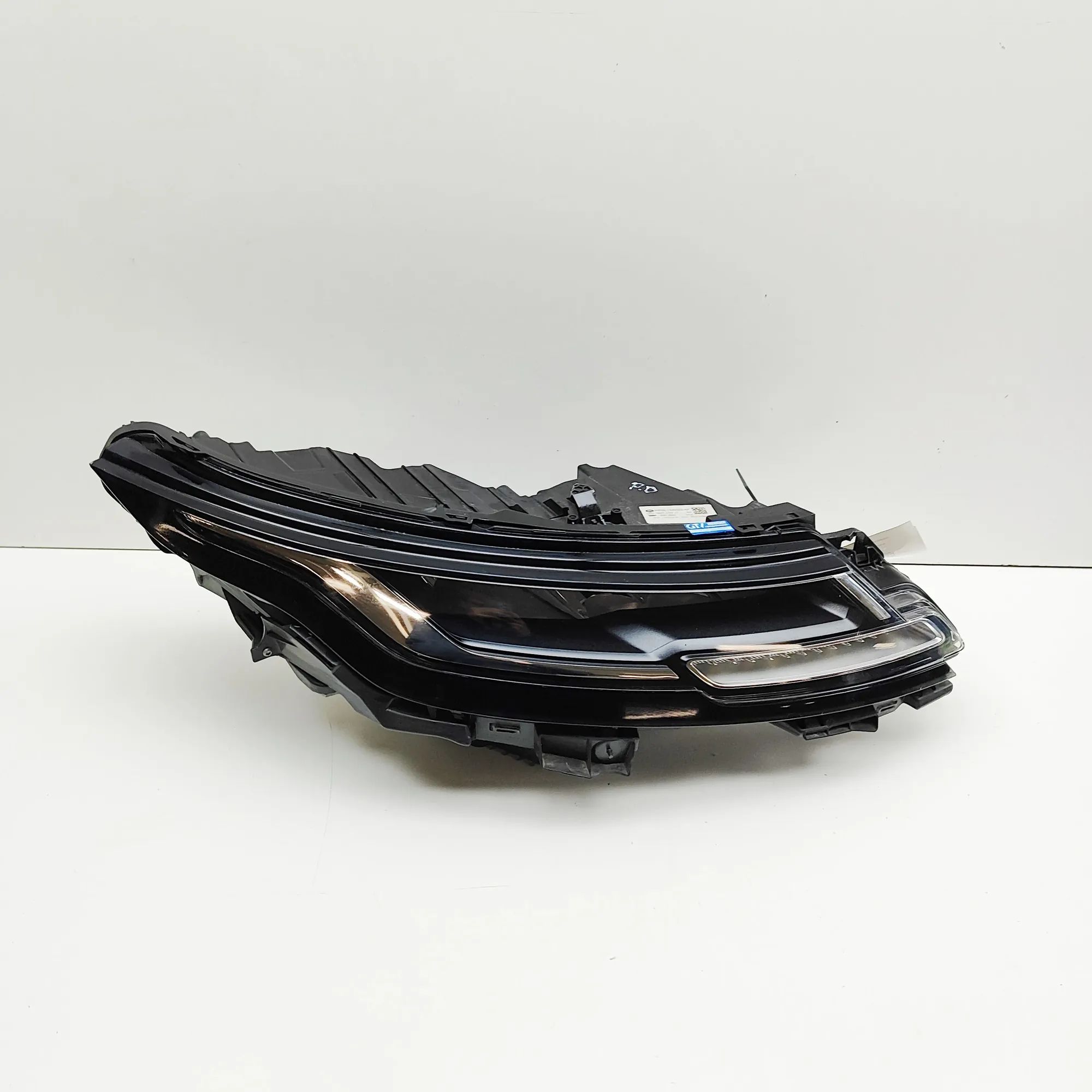 Land Rover Range Rover Evoque Front Right Headlight K8D2-13W029-AF Front Right Headlight LAND ROVER...
