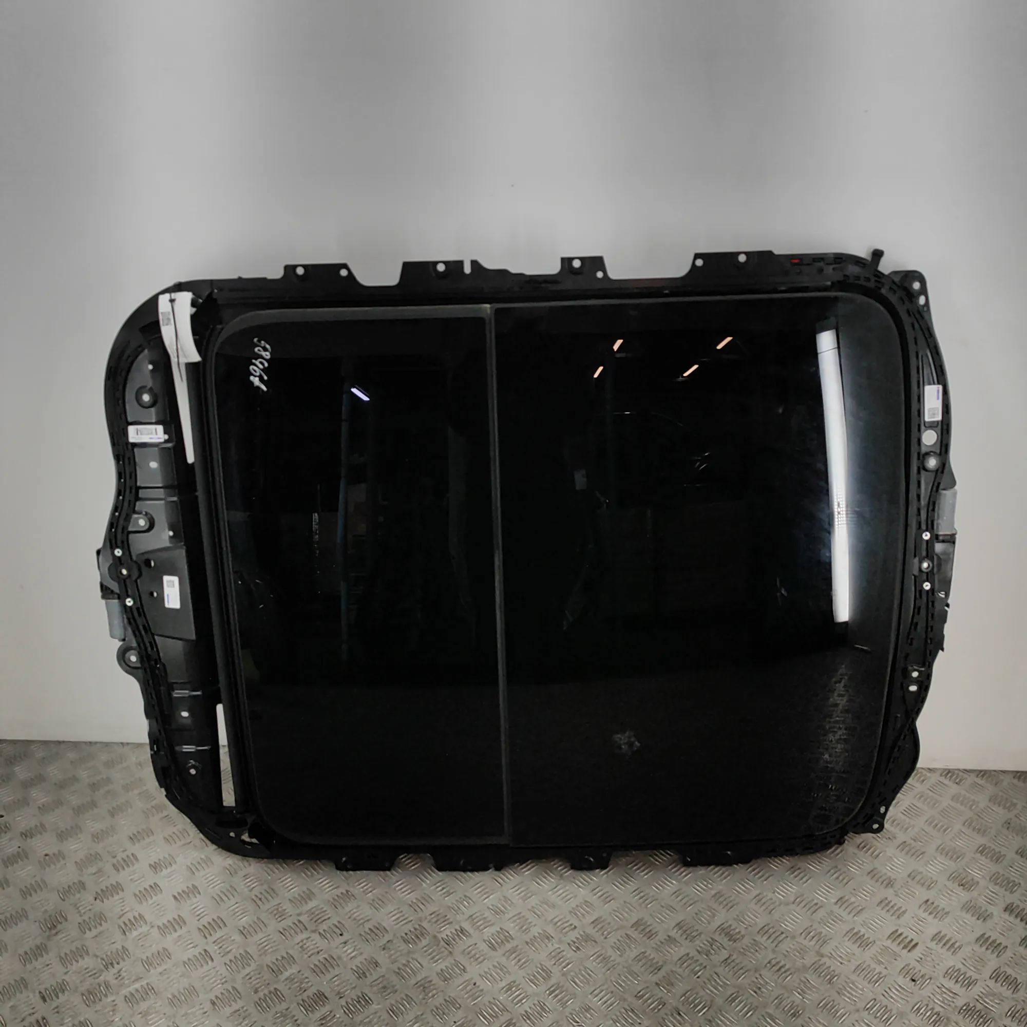 Skoda Enyaq Люк на крыше 89A877041 Sunroof SKODA ENYAQ (iV SUV 5AC, 5AZ)...