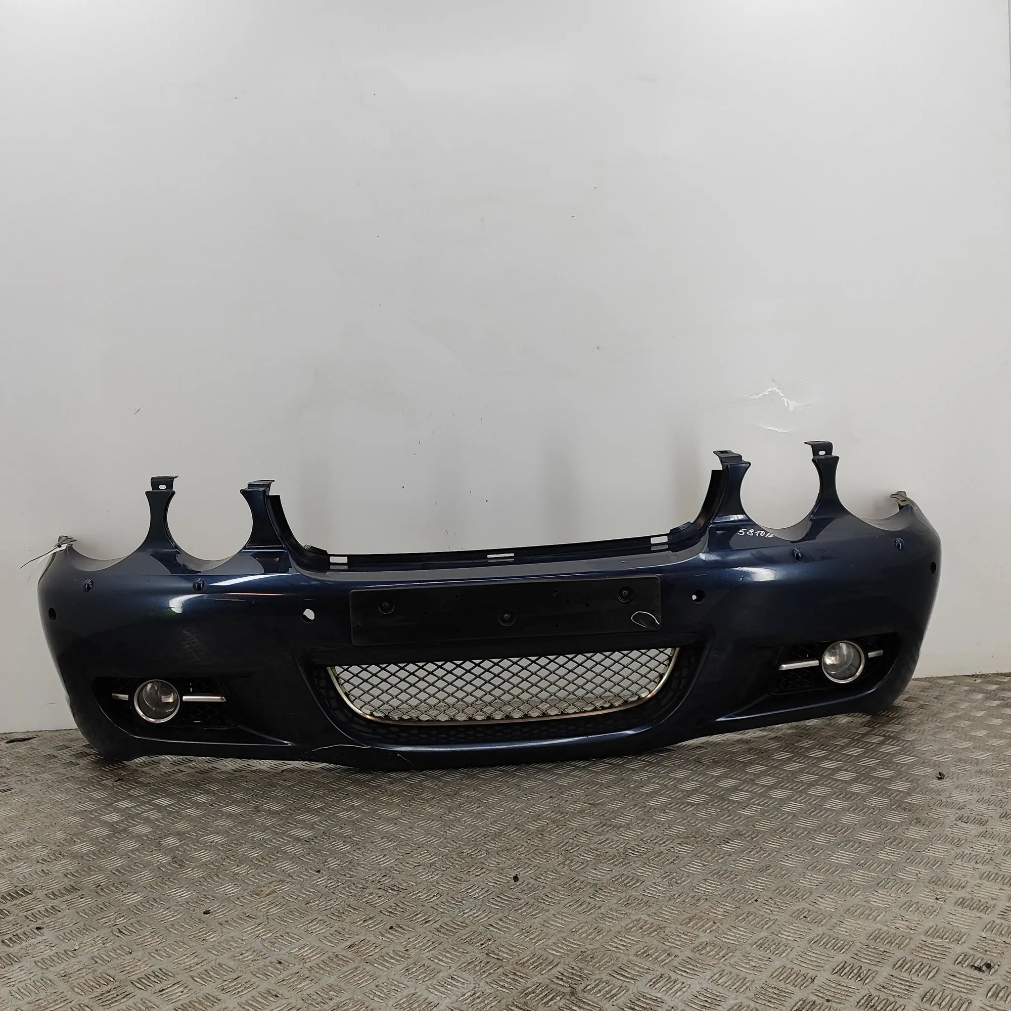 Jaguar XJ front bumper 7W93-17C831, 7W93-17C831-DCW Front Bumper JAGUA...