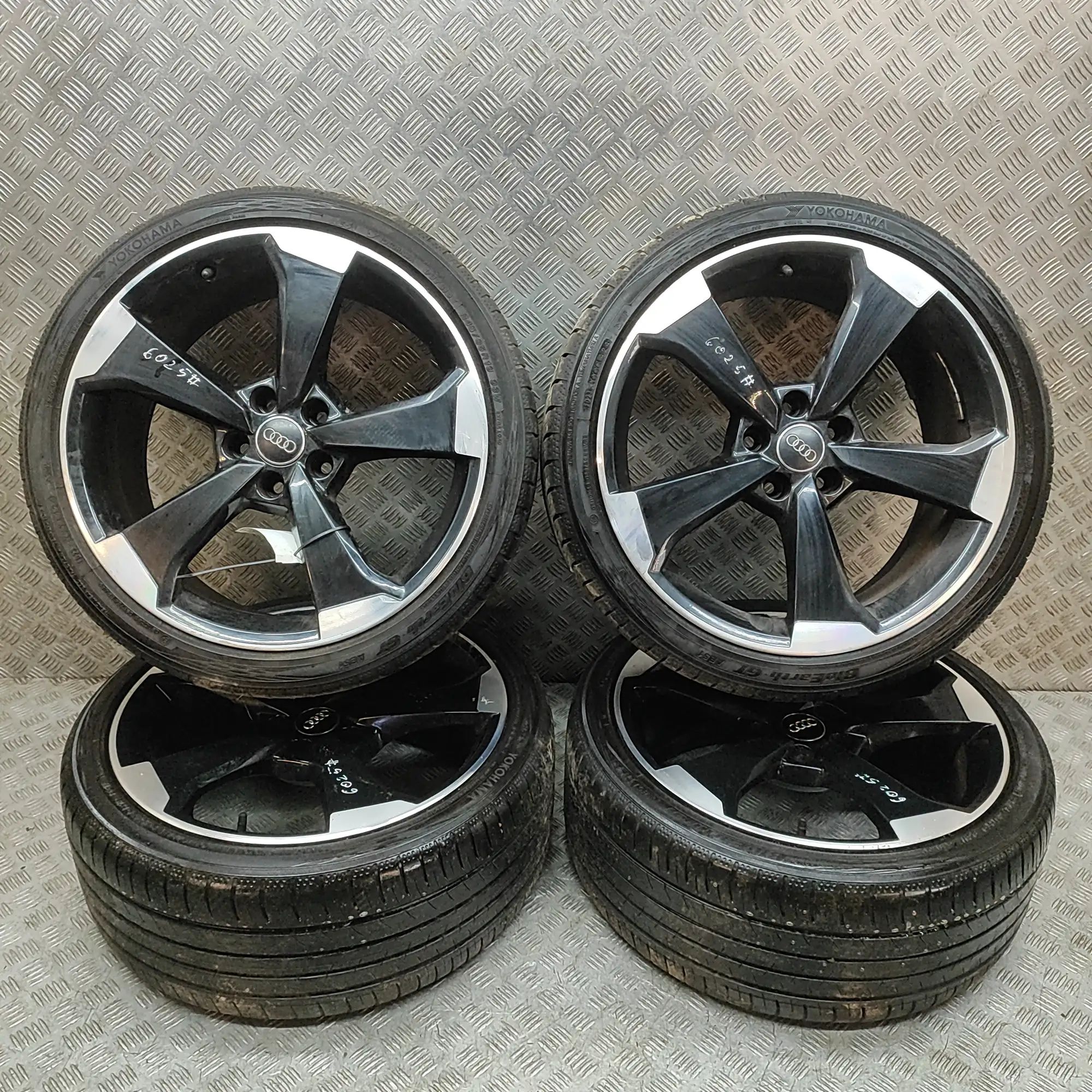 Audi A4 (B9) Alloy Wheel Set 8W0601025CG Alloy Wheel Set AUDI A4 (8W2, B9) (...