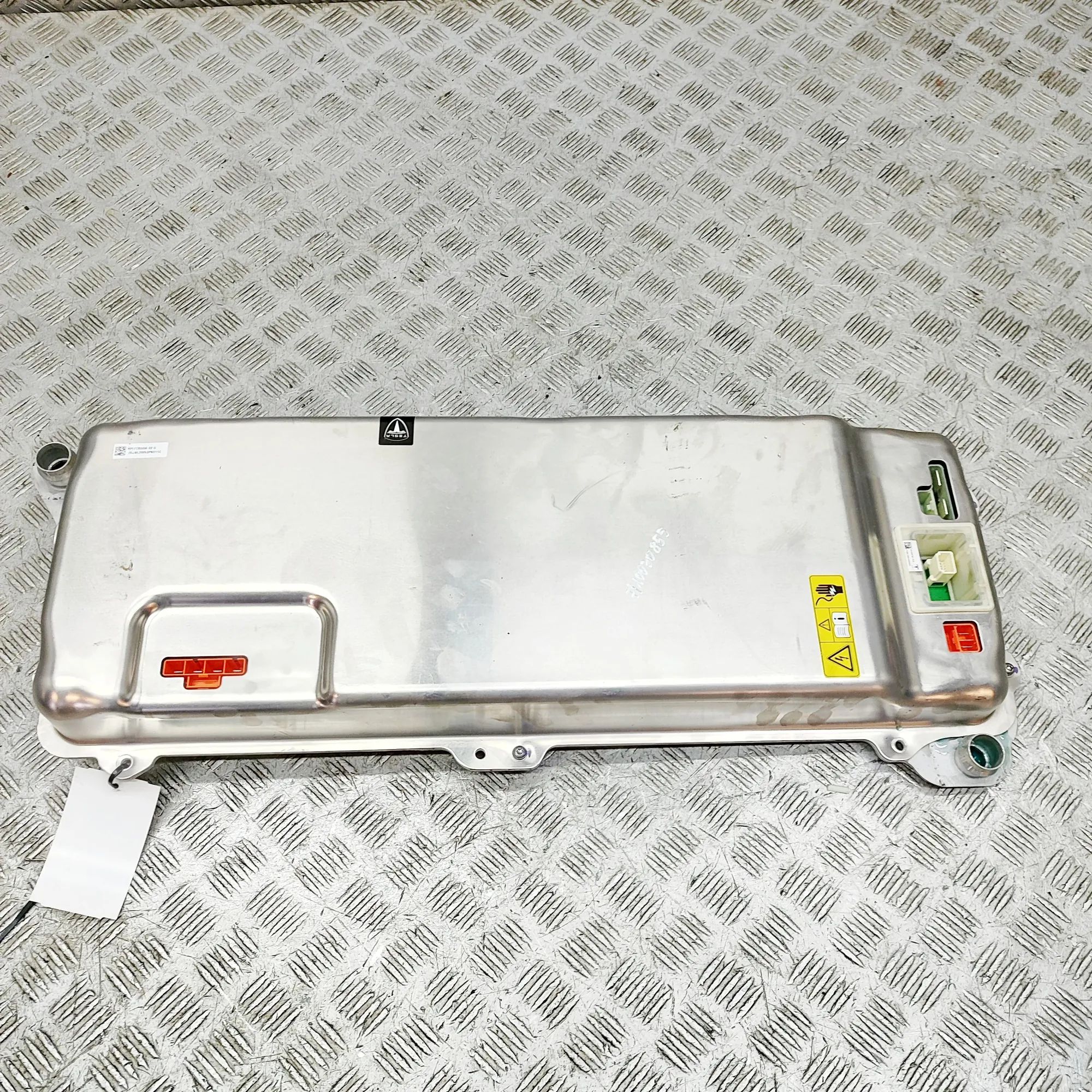 Tesla Model 3 инвертор 1093219-10-G, 1096187-10-E, 1089849-00-C, 11355...