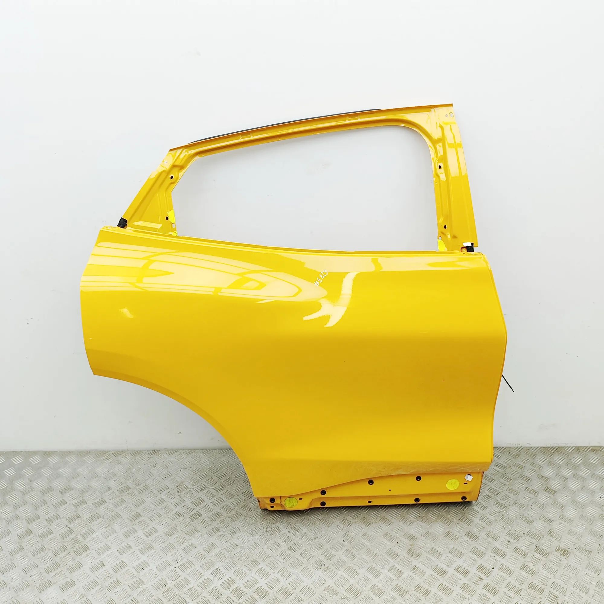 Rear Right Door Brand/Model: FORD USA MUSTANG
Year: 2024
Engine...