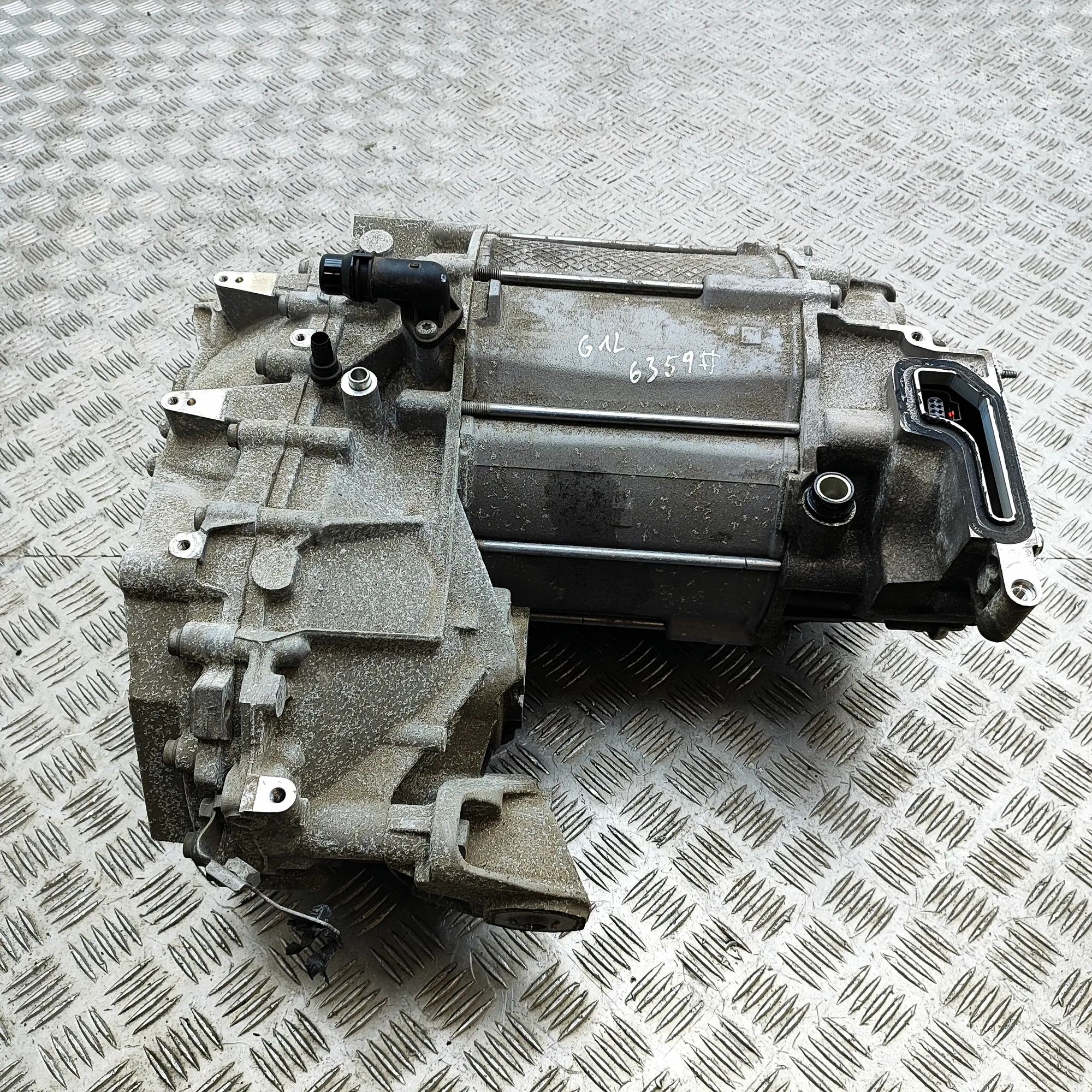Skoda Enyaq Electric motor EV 0EH903052B, 0EH901098E Electric motor EV SKODA ...