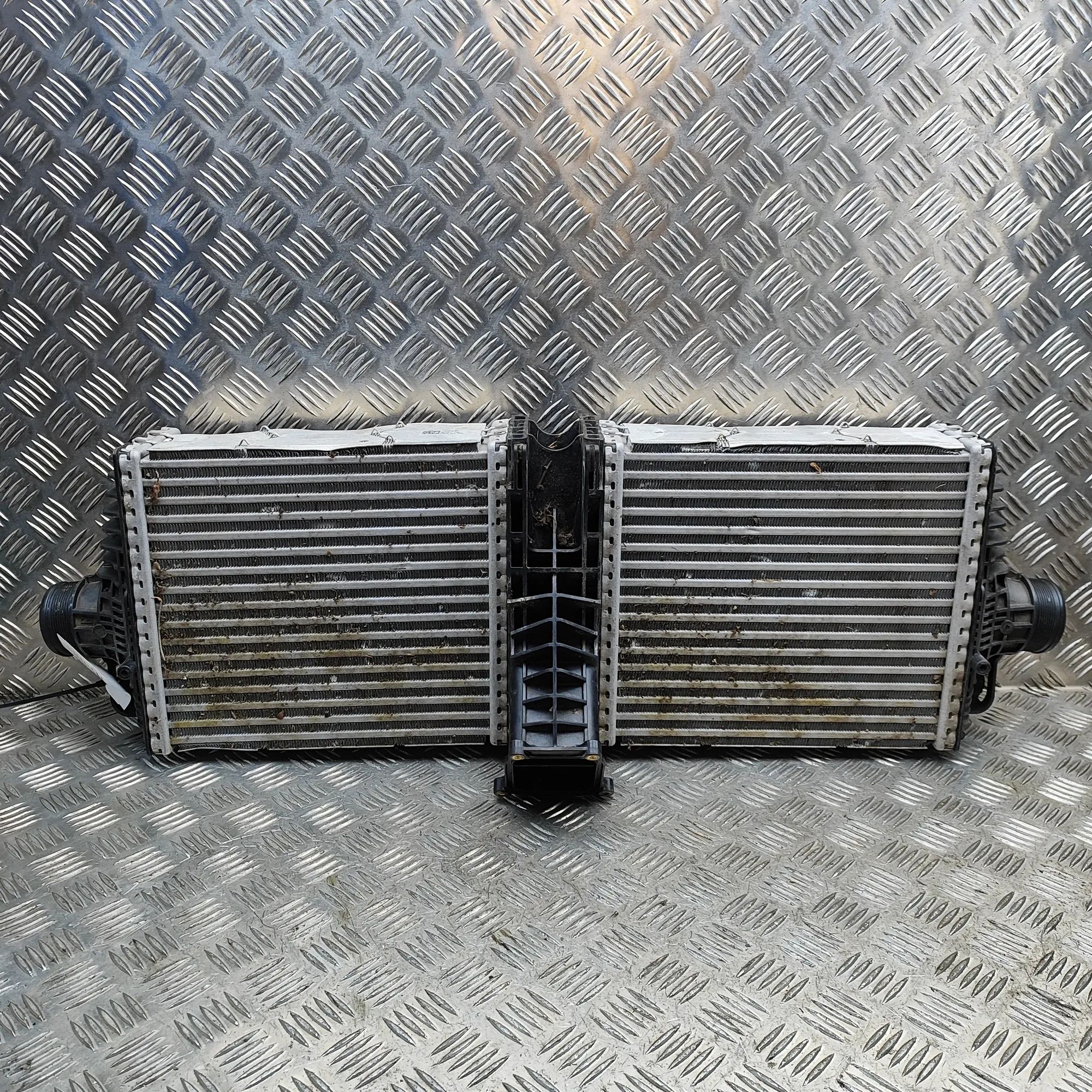 Porsche 911 (992) Intercooler radiator 992145805G Intercooler Radiator PORSCHE 911 (99...