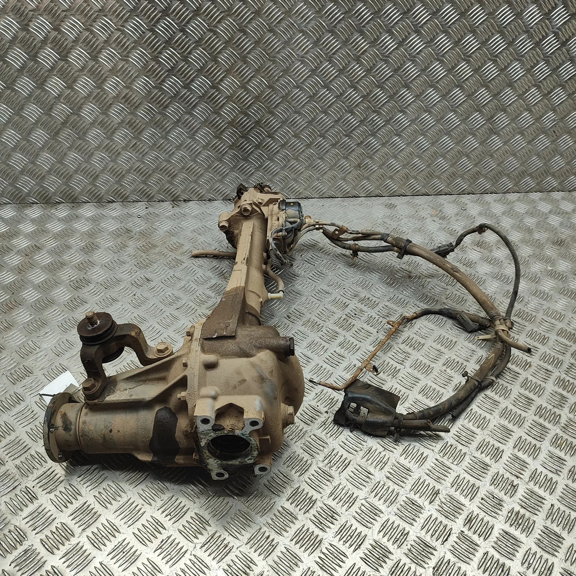 Isuzu D-Max передний редуктор 8981571700, 8-98157-170-0 Front Differential IS...