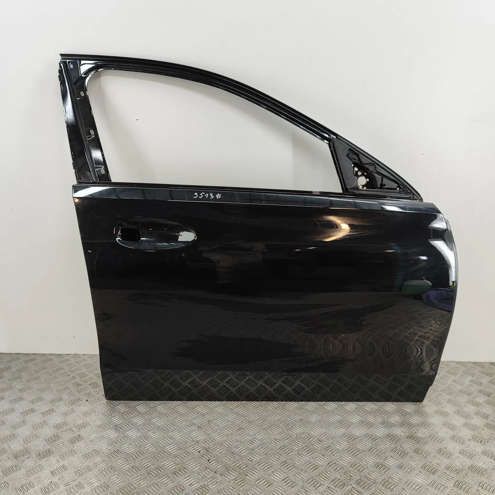 Mercedes-Benz A (W177) Front Right Door A2067206200 Front Right Door MERCEDES-BENZ C-CL...