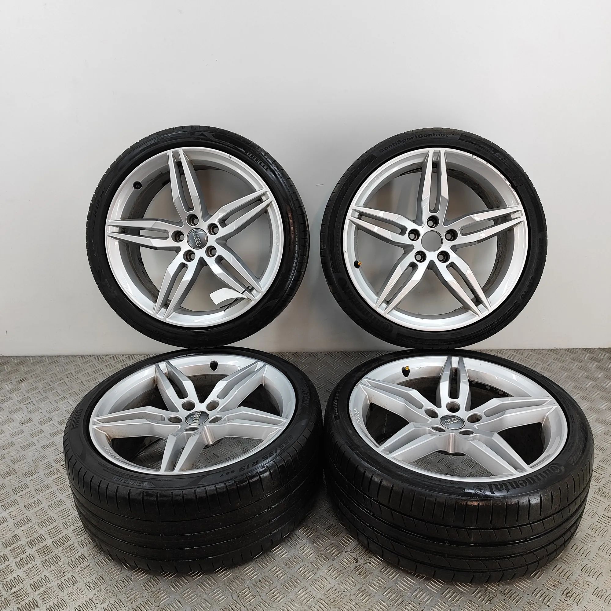 Audi A5 (B9) Alloy Wheel Set 8W0601025AM Alloy Wheel Set AUDI A5 (F53) (2016...