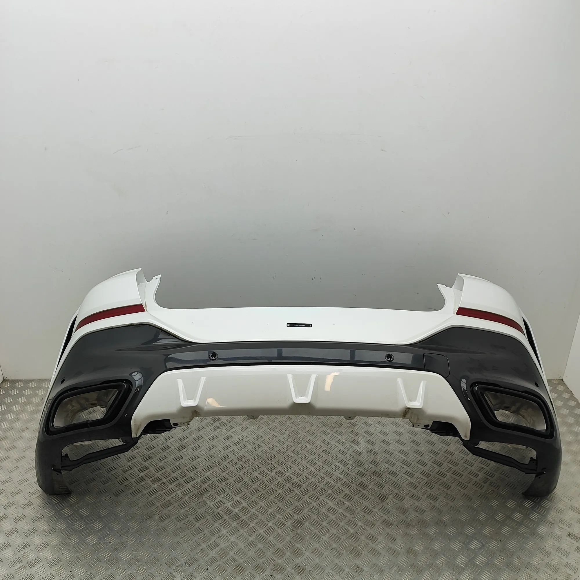 BMW X6 (G06) rear bumper 7442284, 7442281, 5A5C8F3, 5A5C8F4, 8099211 Rea...
