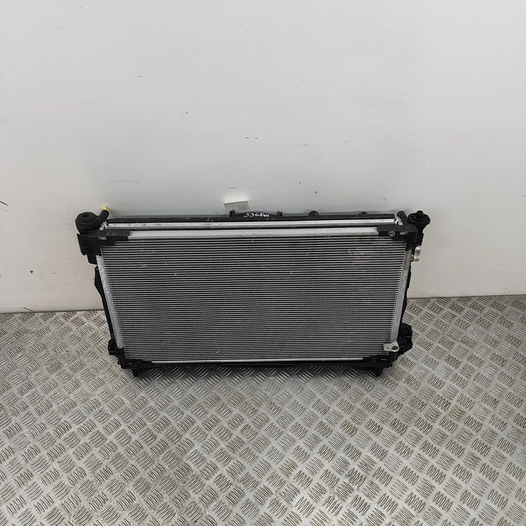 Toyota Prius Cooling Radiator Pack 268500-4000, 16400-24390, 884A0-12110, 16363-31...