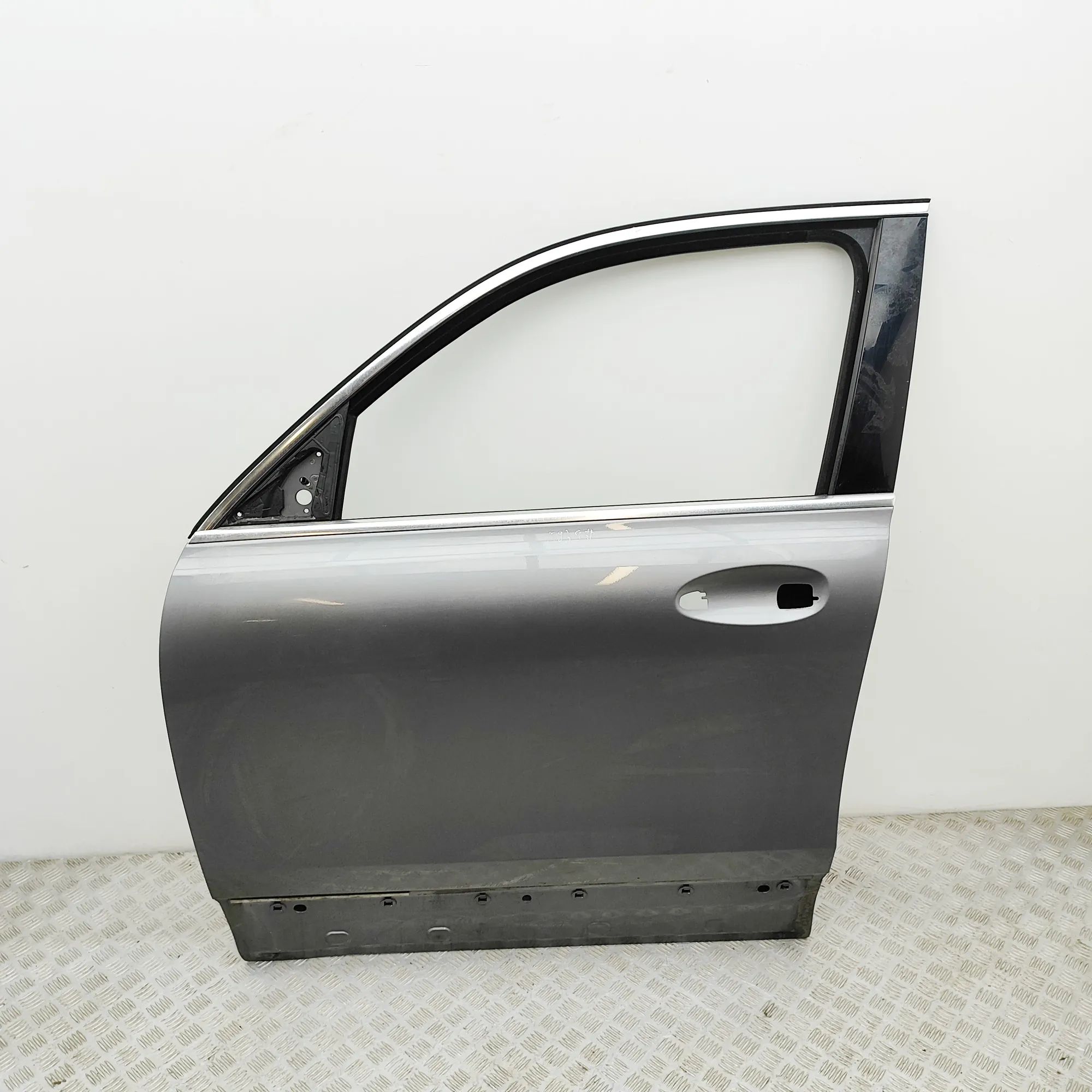 Mercedes-Benz GLB / EQB (X247) Front Left Door A2437201500 Front Left Door MERCEDES-BENZ EQB (...