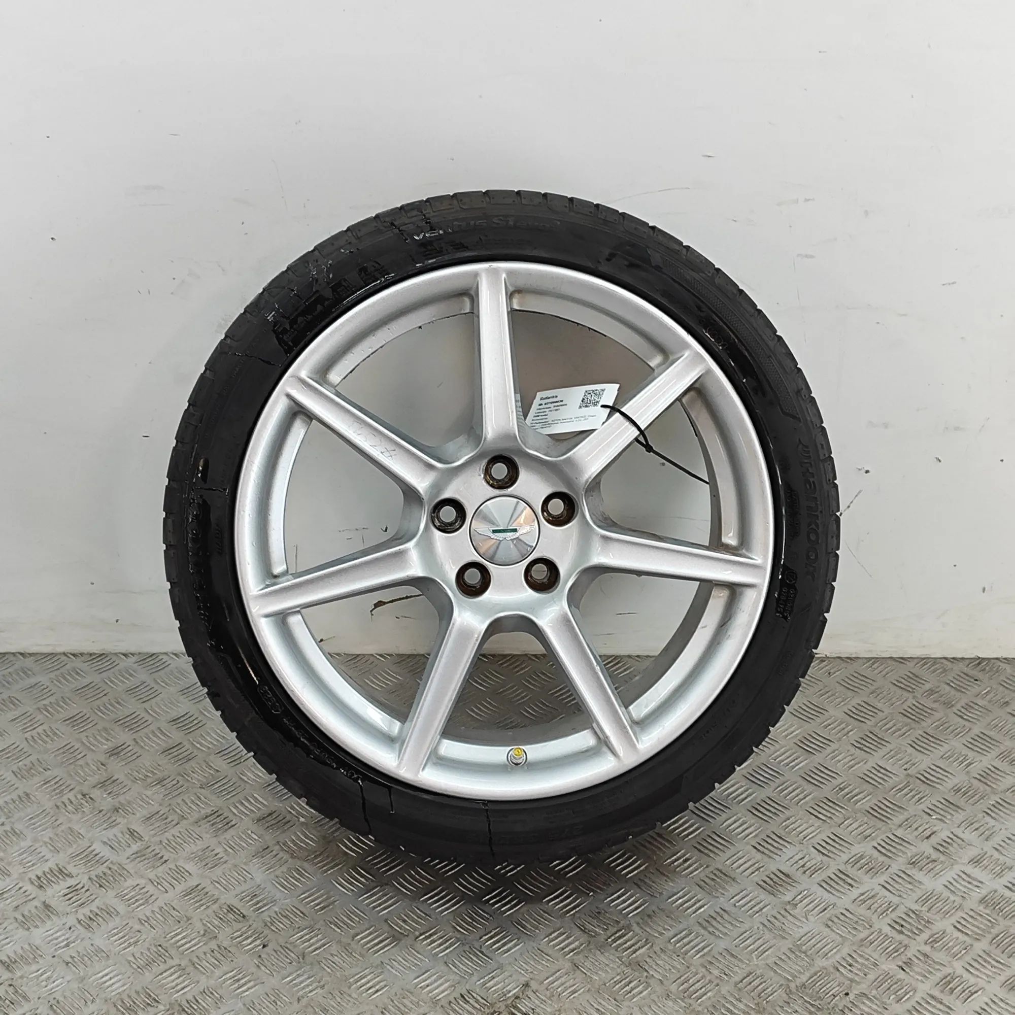 Alloy Wheel Brand/Model: ASTON MARTIN VANTAGE
Year: 2006
En...