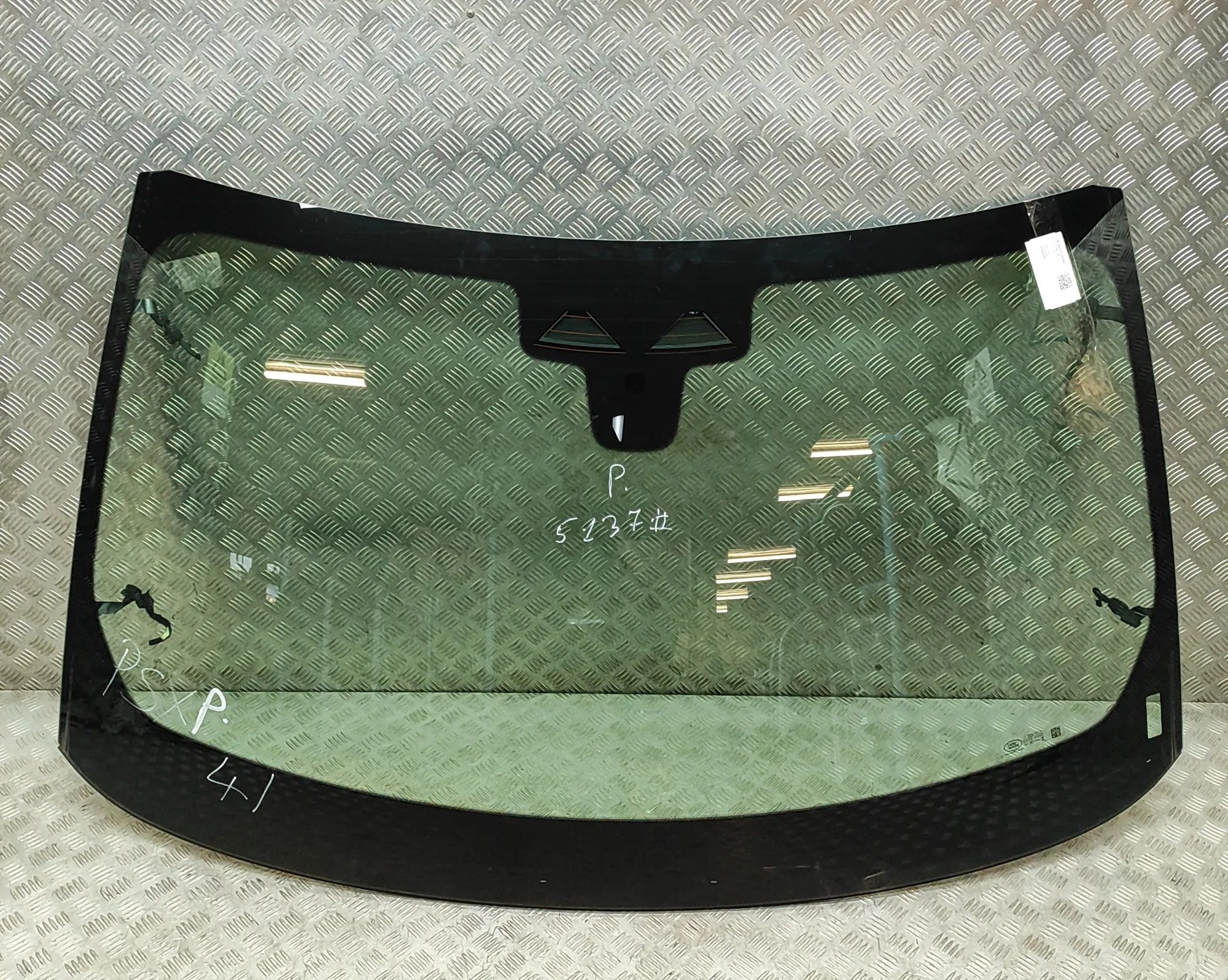Land Rover Range Rover Sport (L461) Front Windshield R9X2-03010-DB Front Windshield LAND ROVER RANGE...