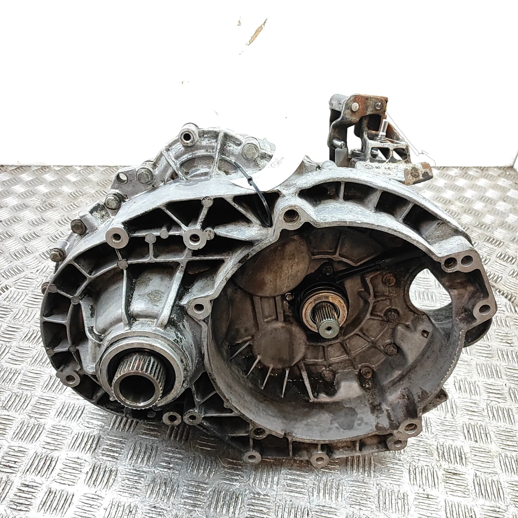 Volkswagen Transporter (T5, Caravelle, Multivan) Gearbox HNC Gearbox VW TRANSPORTER (V T5 Flatbed) (2003...