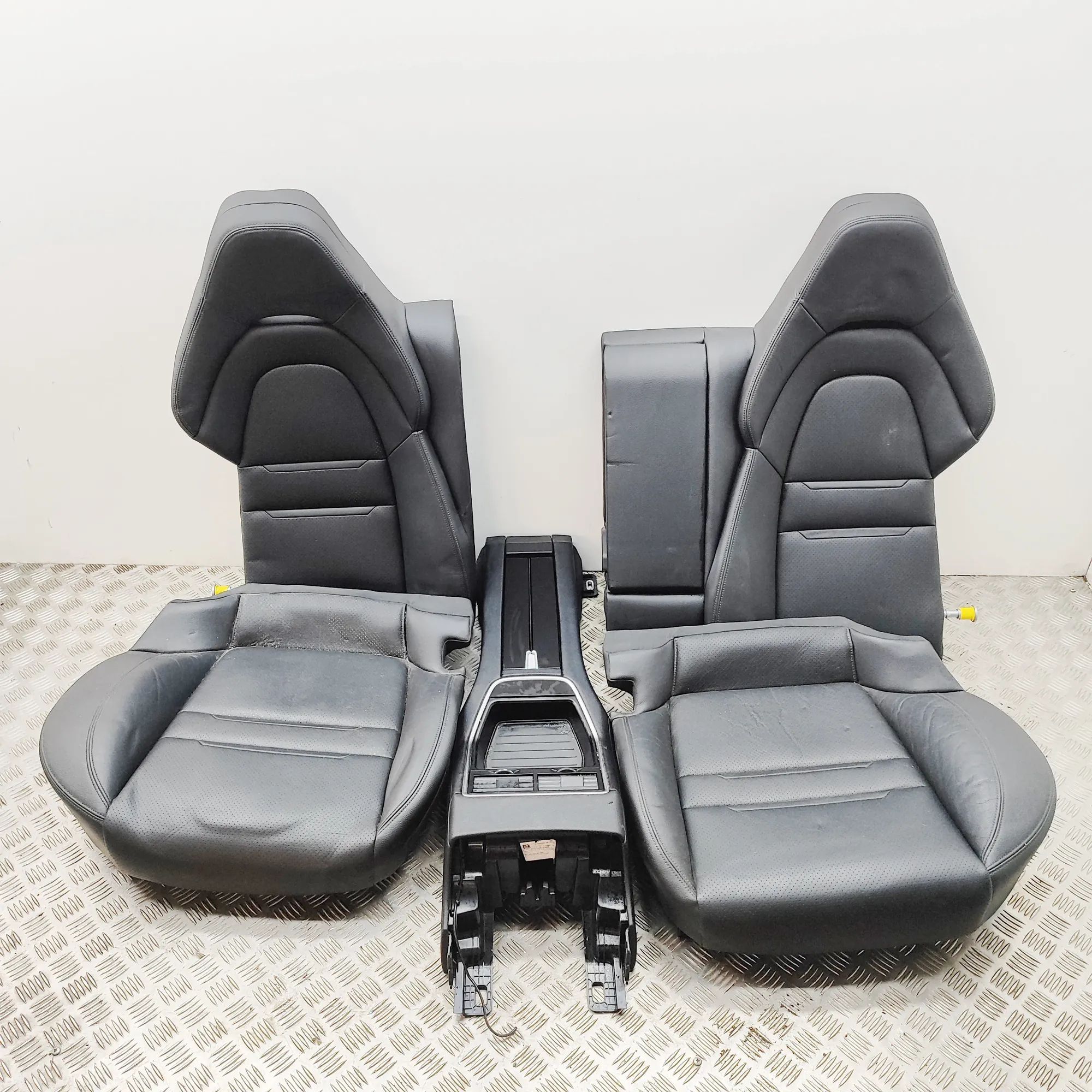 Porsche Panamera Заднее сиденье 971885375AB, 971885775BN, 971885776AF, 97188537...