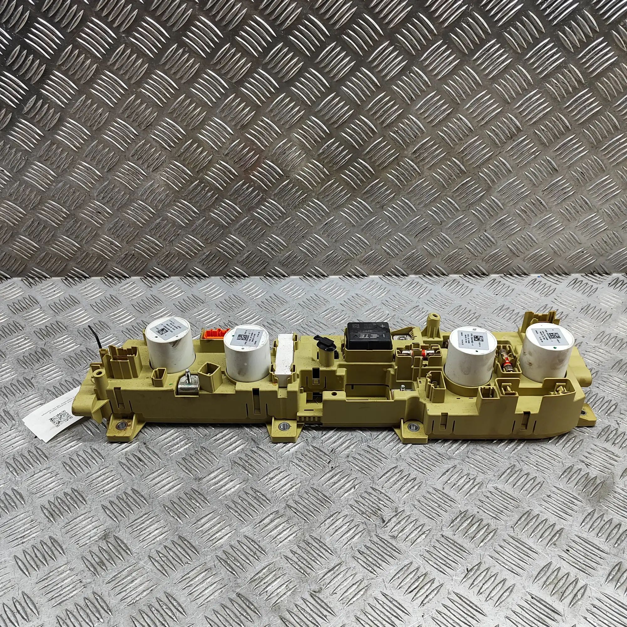 Other Control Units Brand/Model: FORD USA MUSTANG
Year: 2023
Engine...