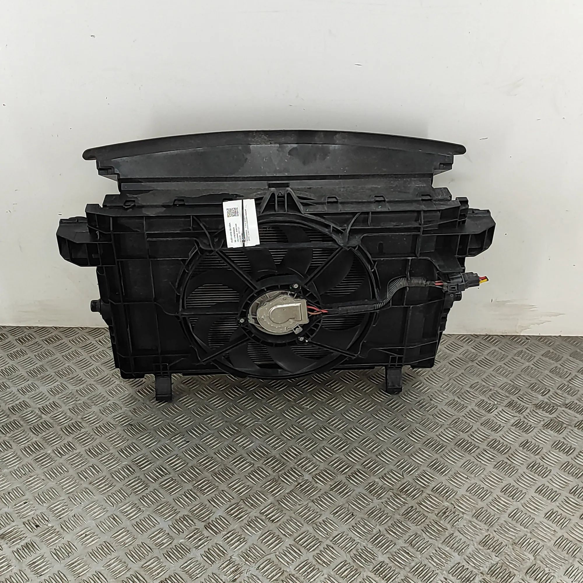 Tesla Model Y Cooling Radiator Pack 1607811-00-A, 1607807-00-A, 1634325-00-A Coolin...