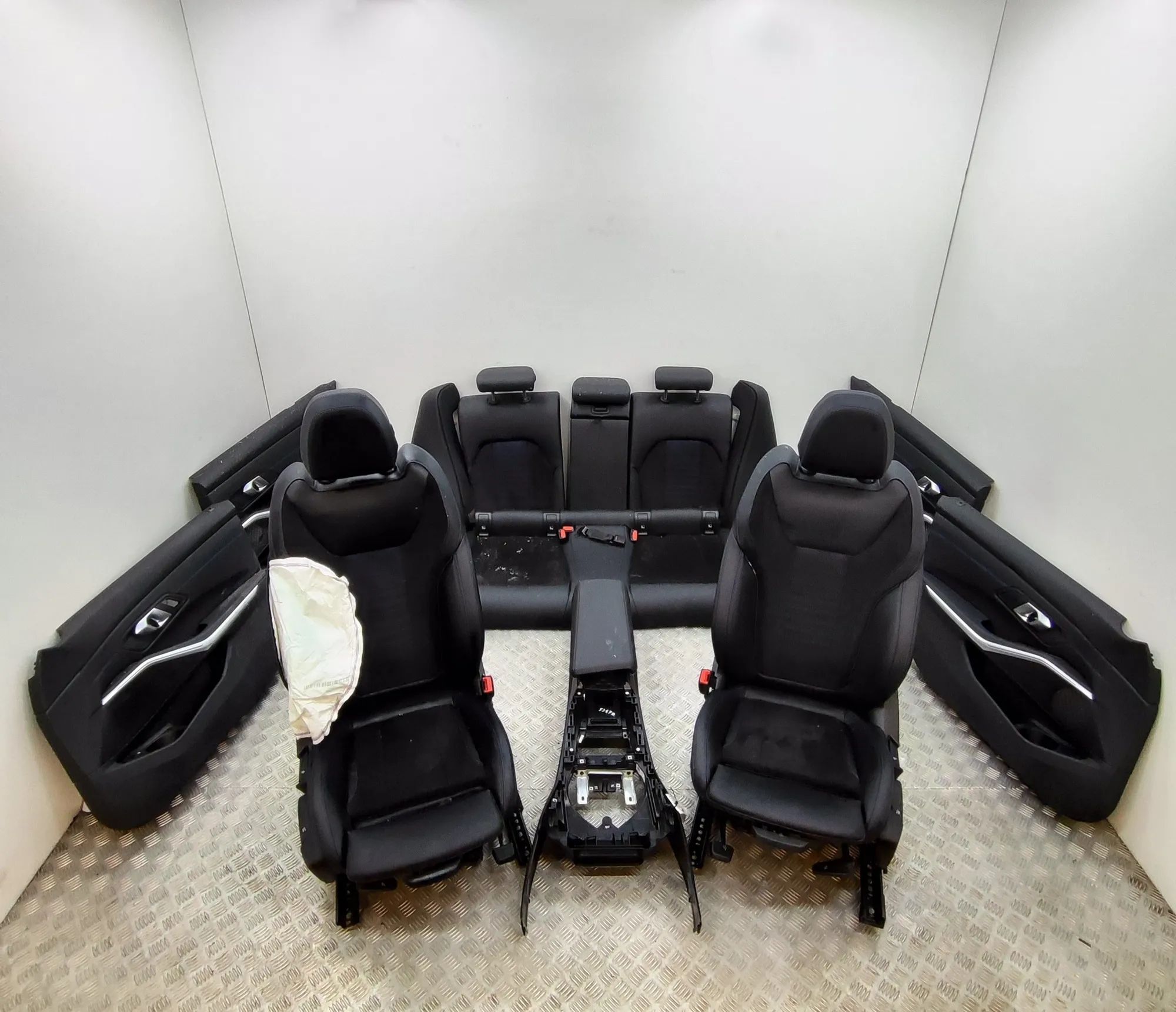 BMW 3 (G20 / G21) Interior Seats W/ Door Cards Kit 7399201, 7399219, 7399202, 6996834, 9462601, 94...