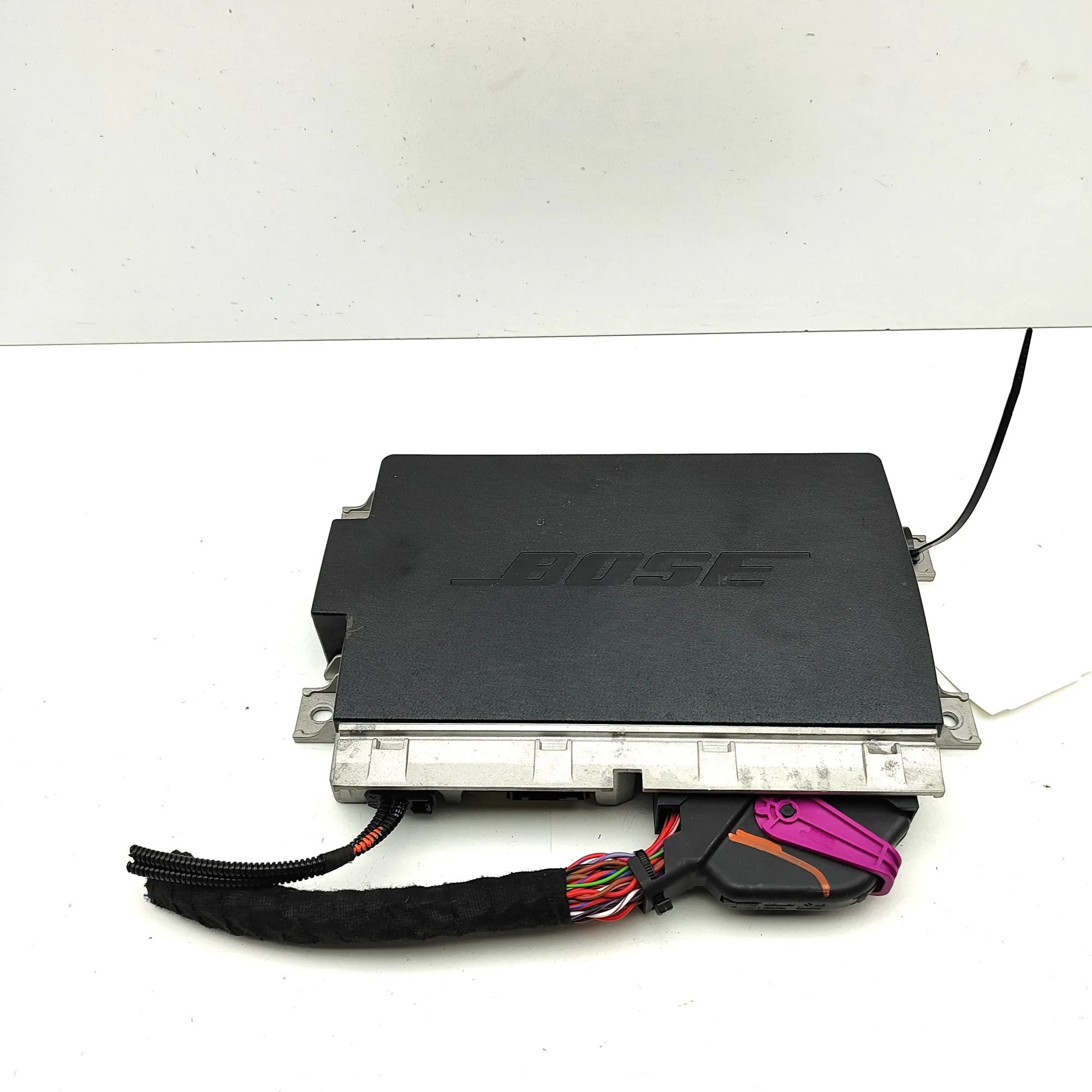 Porsche Cayenne Sound amplifier 971035223K Sound Amplifier PORSCHE CAYENNE (9Y0...