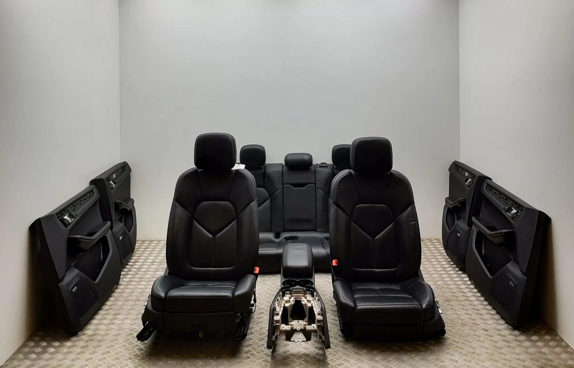 Porsche Macan Interior Seats W/ Door Cards Kit 95B885259A, 95B867212, 95B867012, 95B881406E, 9...