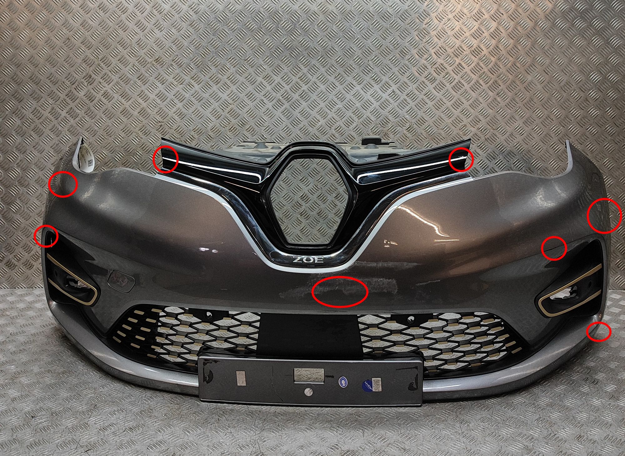 Renault Zoe front bumper 620841817R, 620101224Y Front Bumper RENAULT ZOE...