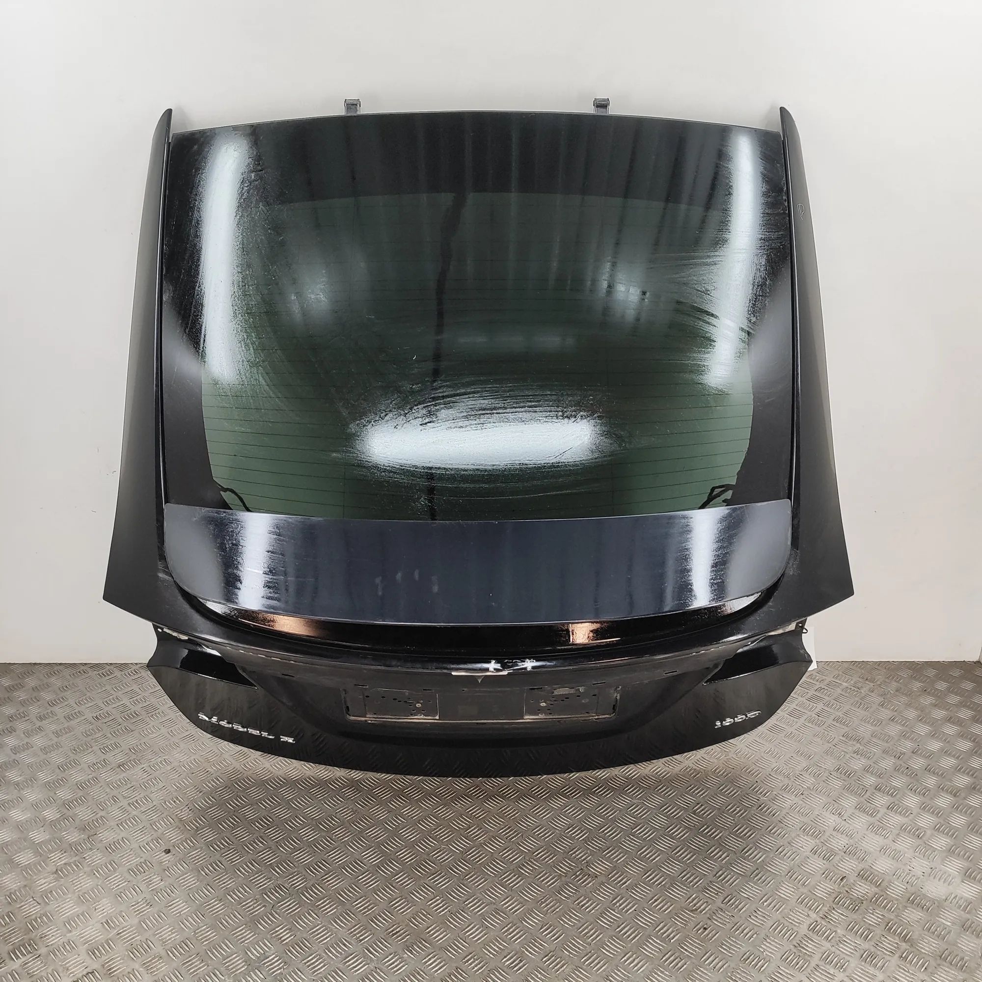 Tesla Model X Tailgate Bootlid 1009710-02-H Tailgate Bootlid TESLA MODEL X (20...