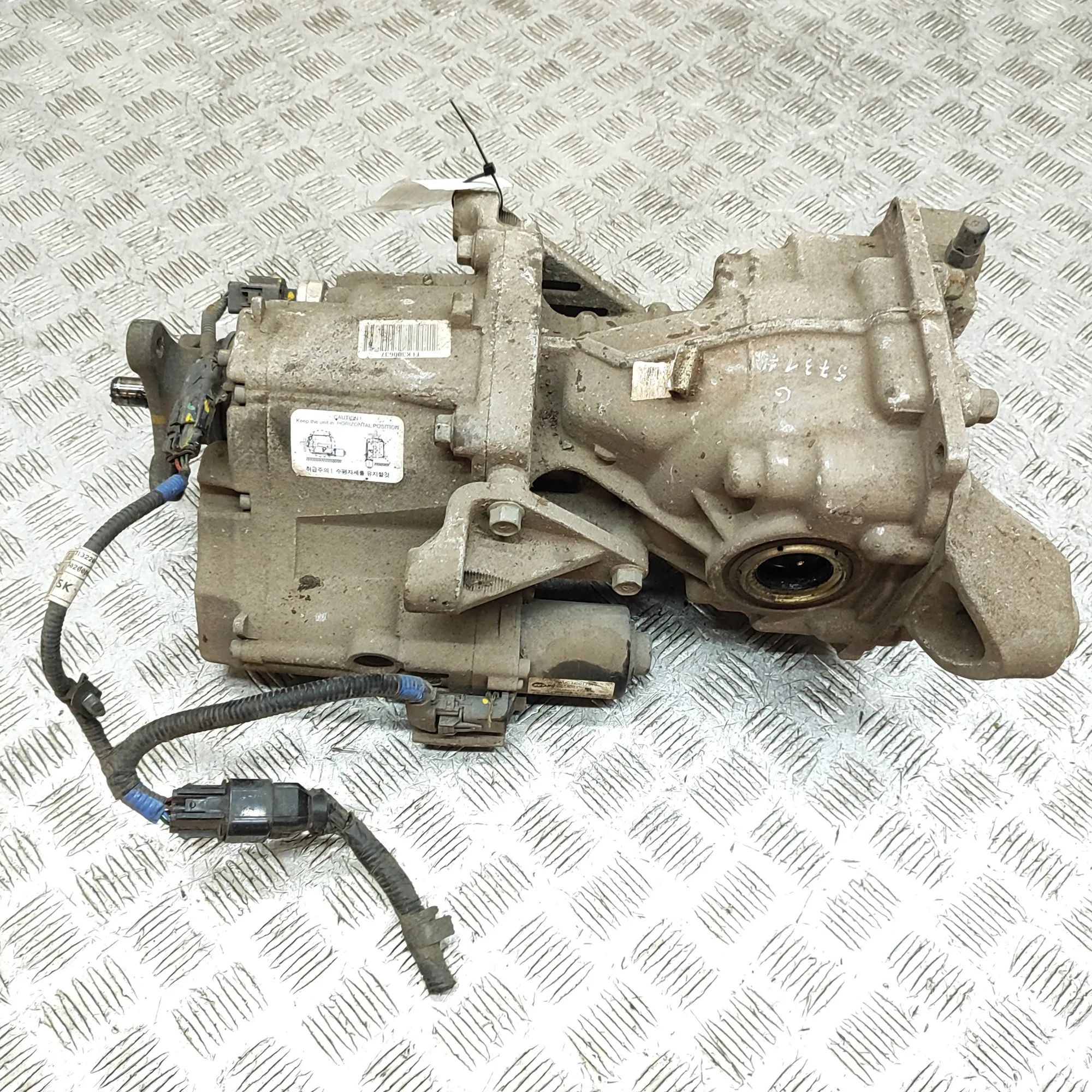 Kia Sportage rear differential M0017948, 8558001, 53000-3B541 Rear Differentia...