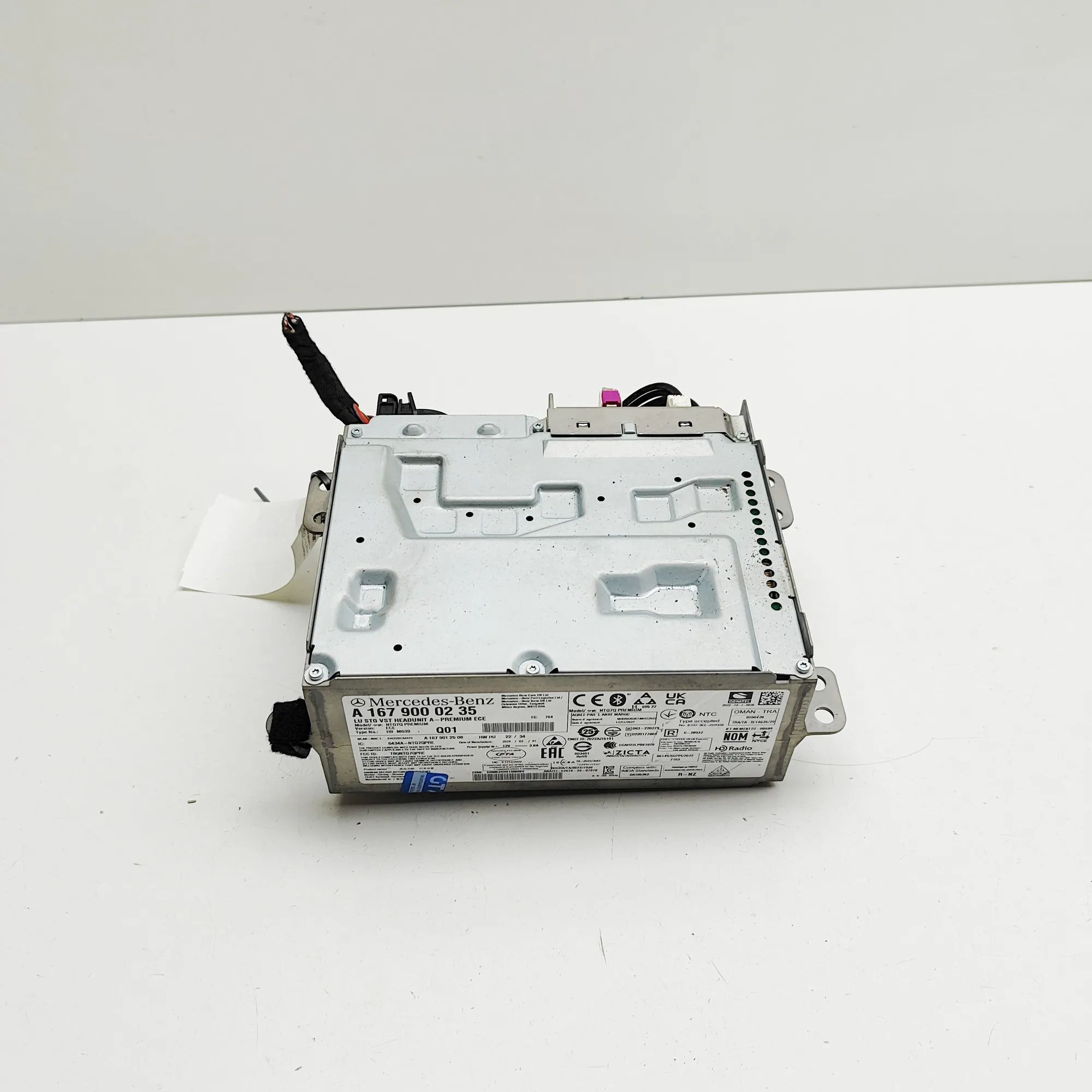Mercedes-Benz GLA / EQA (H247) Music Navi CD Radio Player Head Unit A1679012508, A1679000235 Music Navi CD Radio Pl...