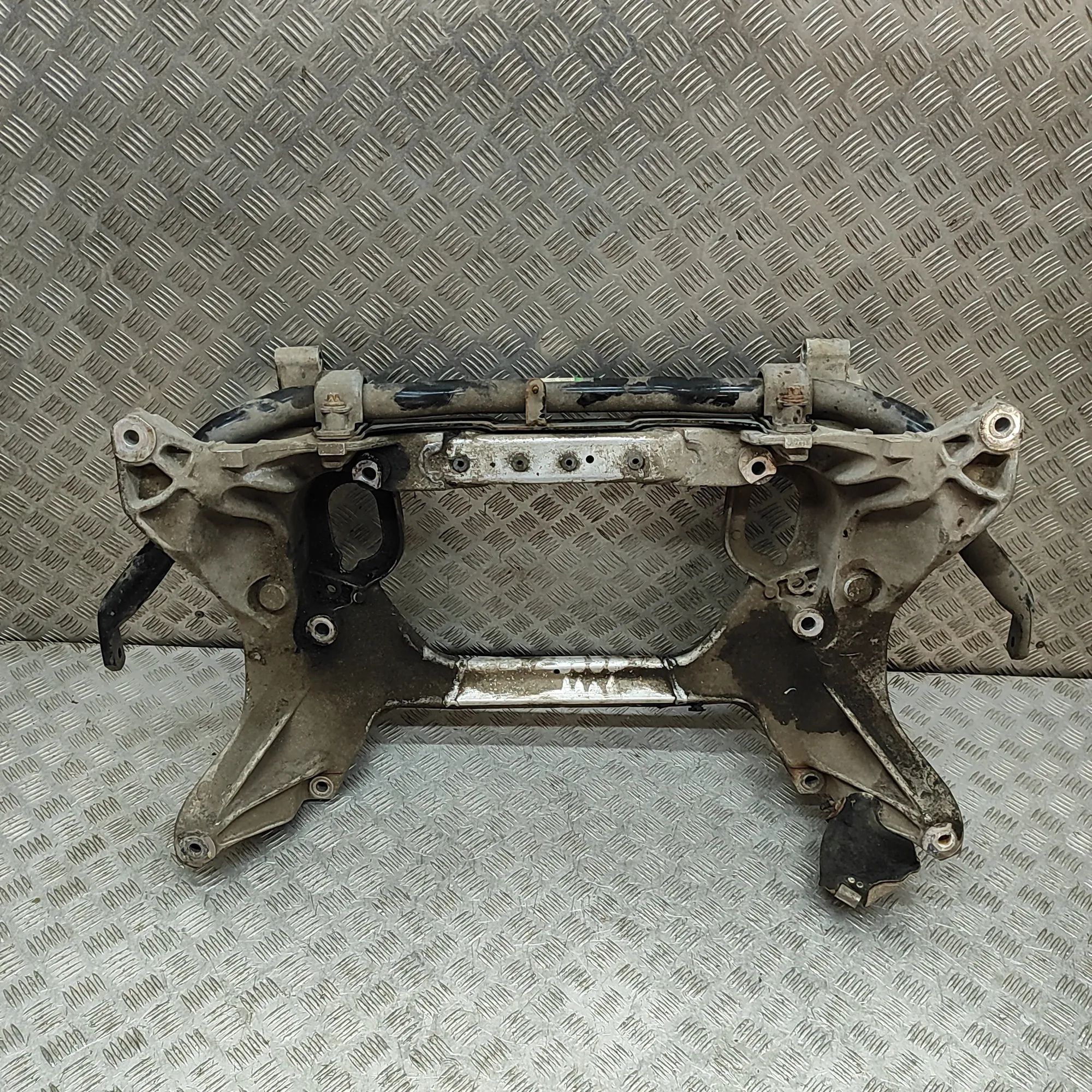 Maserati Levante Front subframe 670102650, 670105596, 670102652 Front Subframe ...