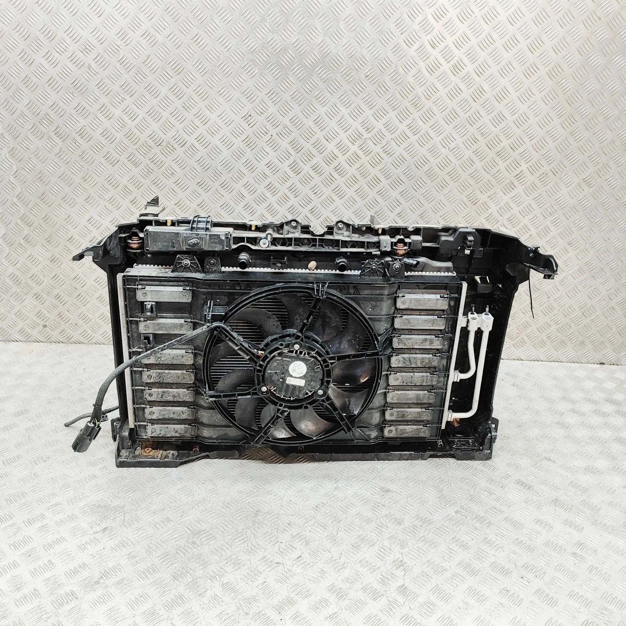 Opel Mokka (B) Cooling Radiator Pack 9832186380, 9826929880, 9826946880, 9823718480 ...