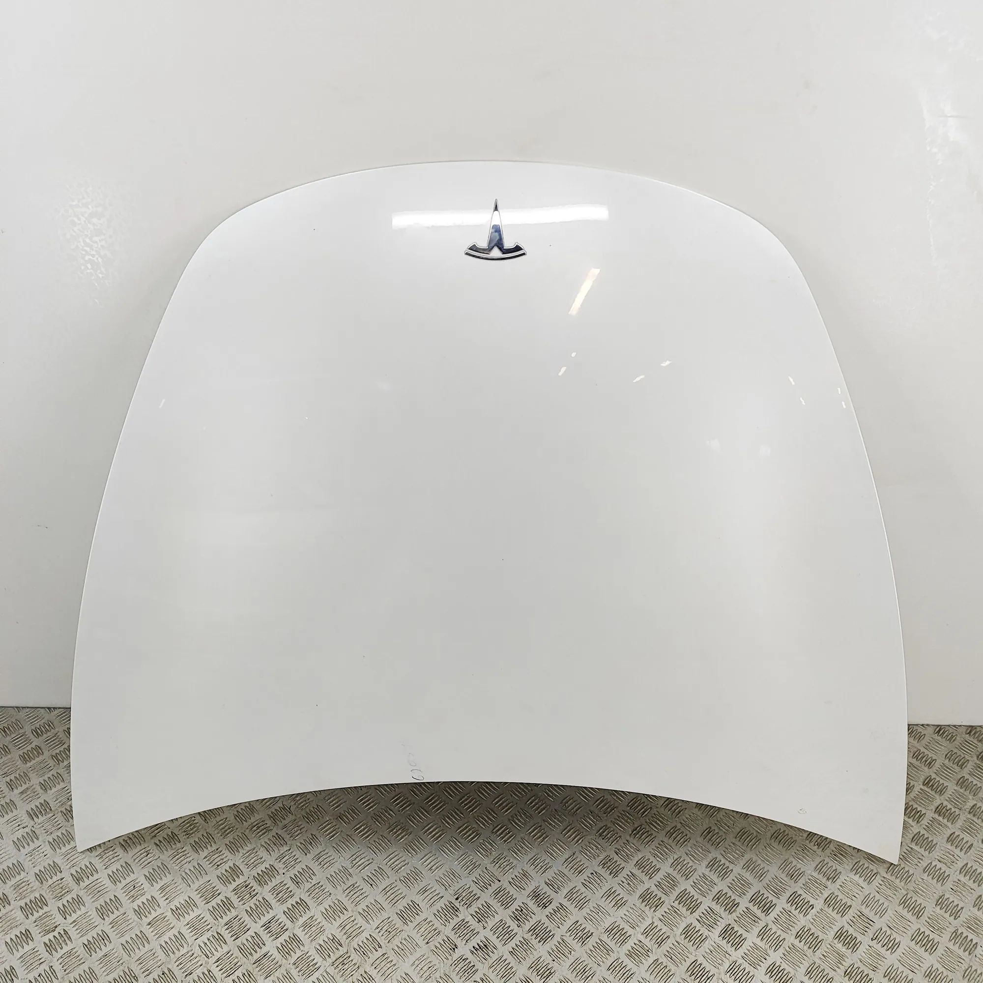 Tesla Model 3 Bonnet Hood 1081390-E0-C Bonnet Hood TESLA MODEL 3 (2018-.....