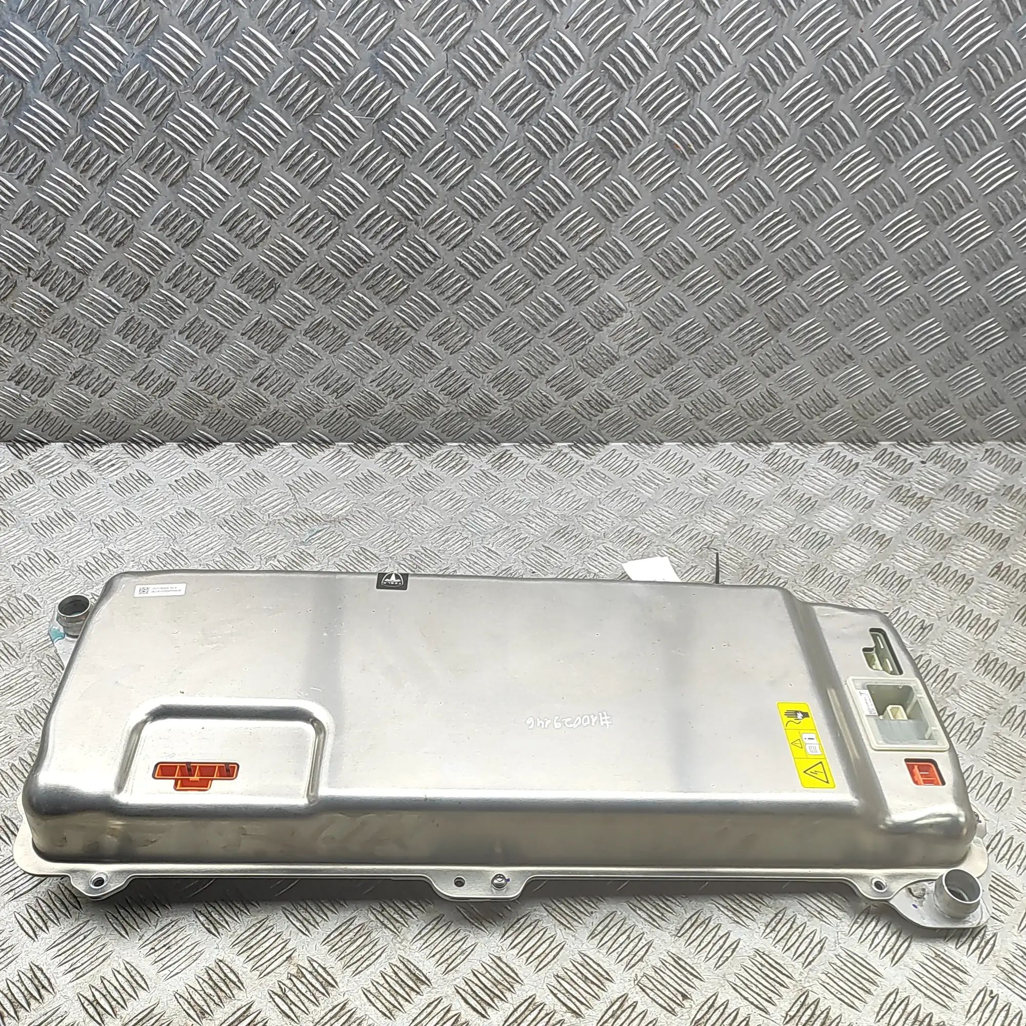 Tesla Model 3 инвертор 1089849-00-C, 1071917-00-F, 1518920-00-A, 11355...