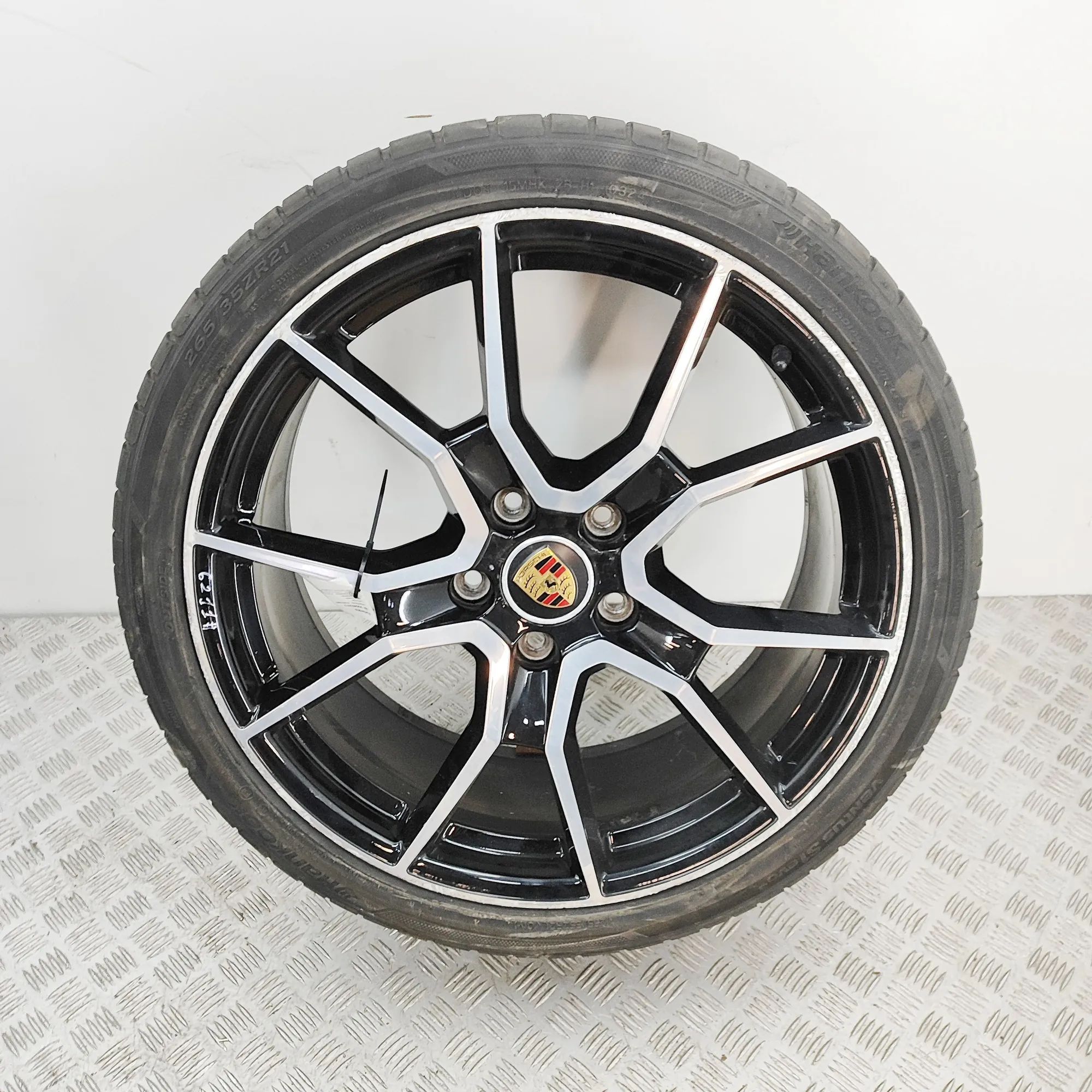 Porsche Taycan Alloy Wheel 9J1601025BC Alloy Wheel PORSCHE TAYCAN (2019-.....